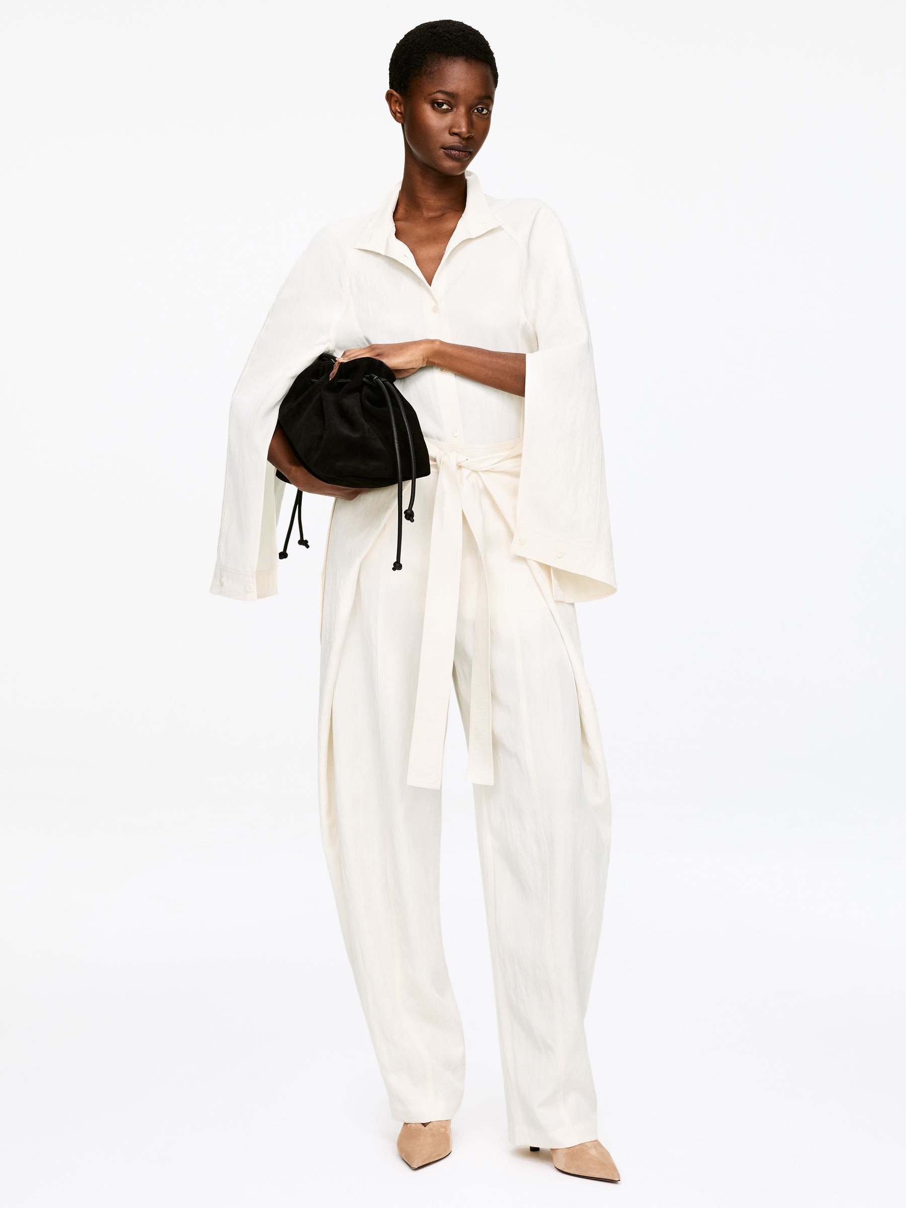 Relaxed Stand-Collar Shirt - White - Relaxed fit - Women - StillMedia/Lookbook - 3