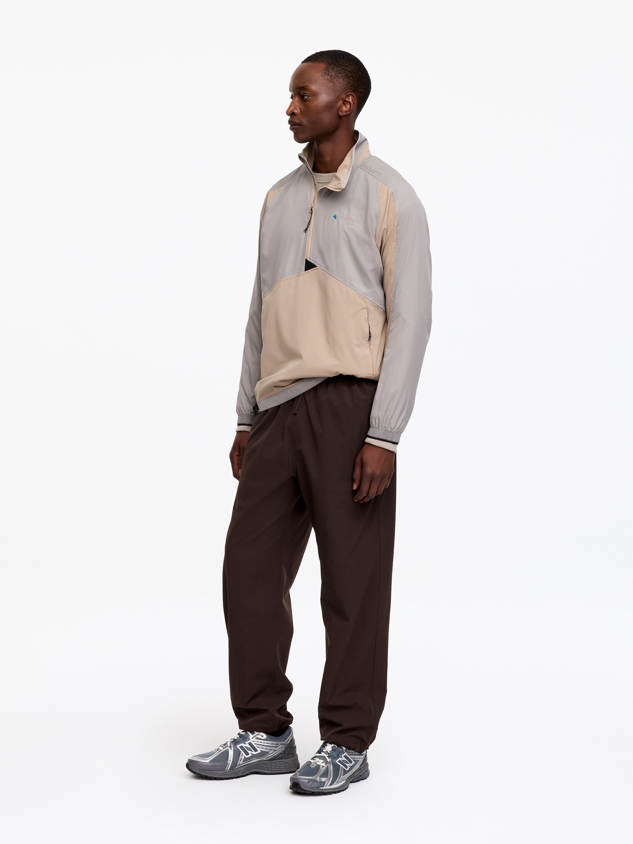 ARKET ACTIVE Pull-On Trousers - Brown - Relaxed fit - men - StillMedia/Lookbook - 4