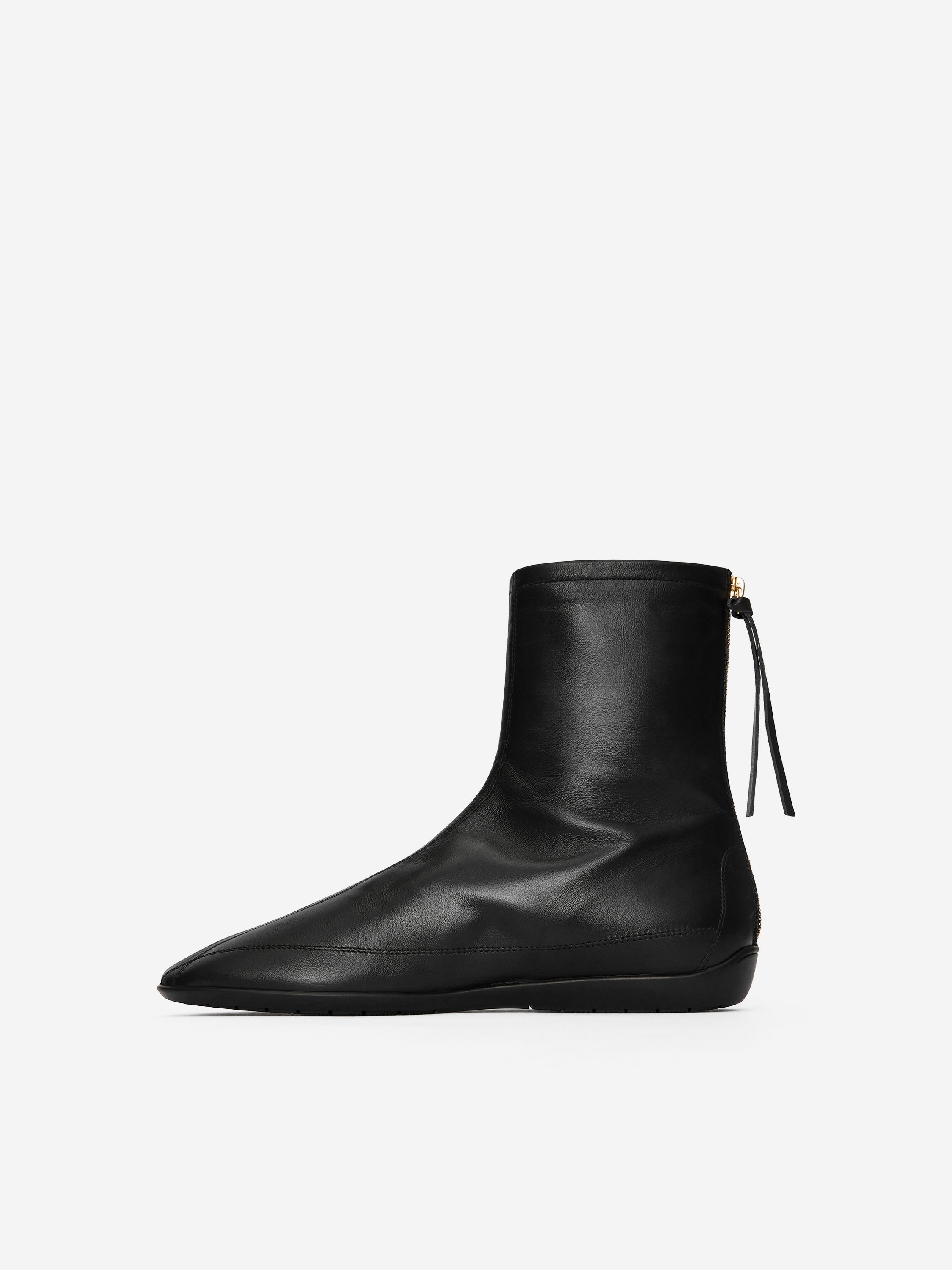 Leather Ankle Boots - Black - Women - StillMedia/DescriptiveStillLife - 6