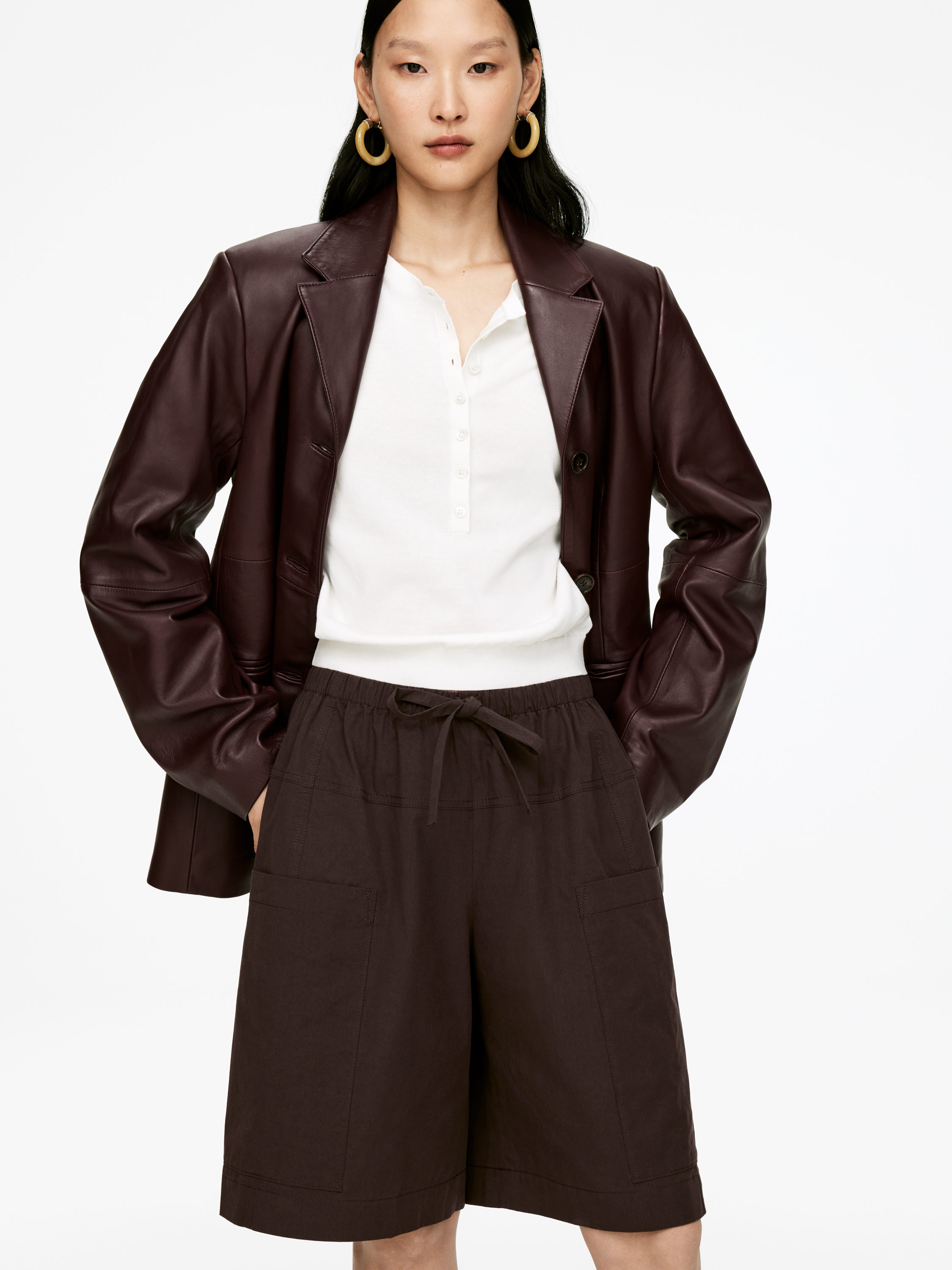 Patch-Pocket Shorts - Brown - Regular fit - Women - StillMedia/Lookbook - 3