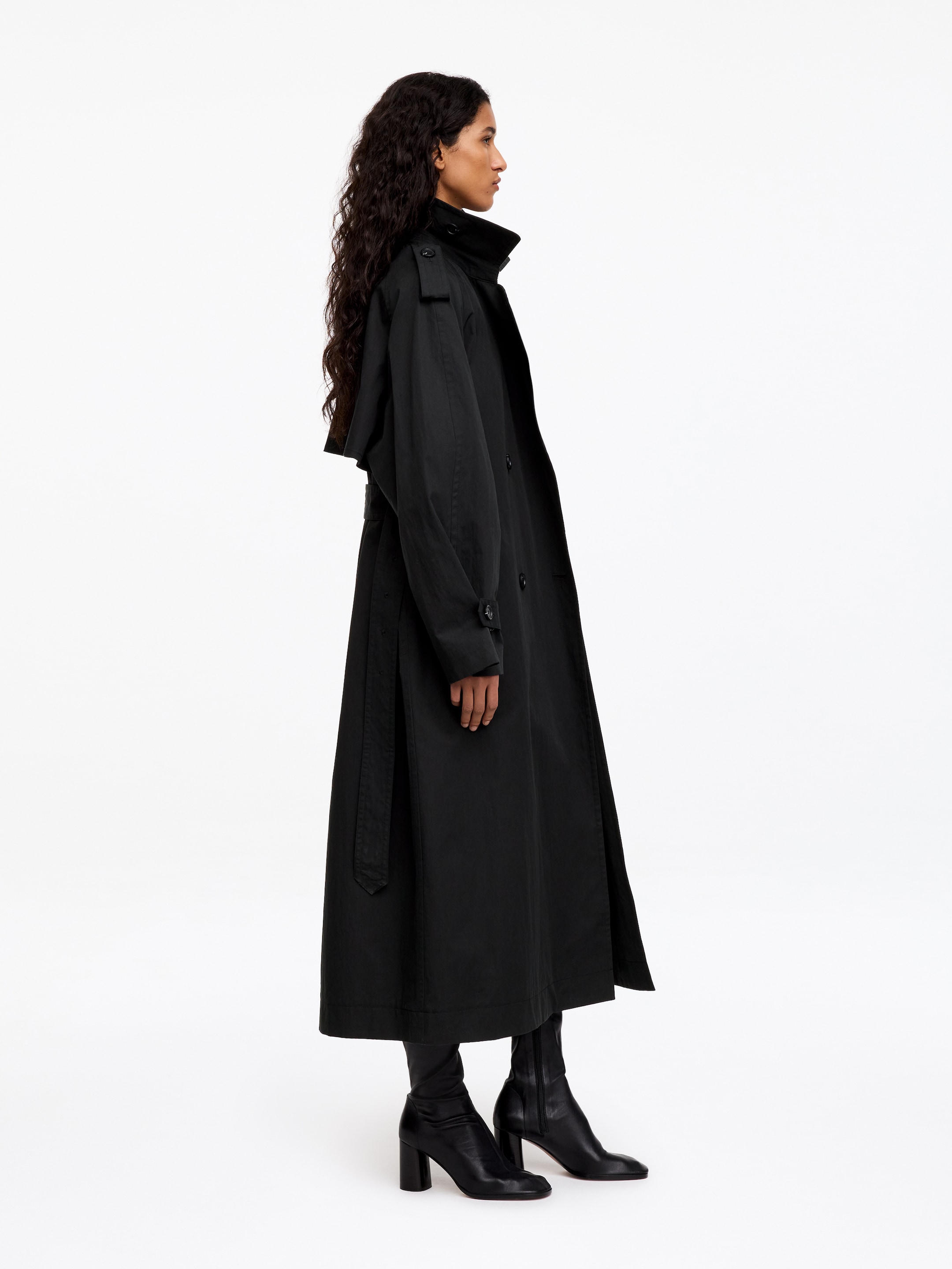 Oversize-Trenchcoat - Schwarz - Oversize - women - StillMedia/Lookbook - 13
