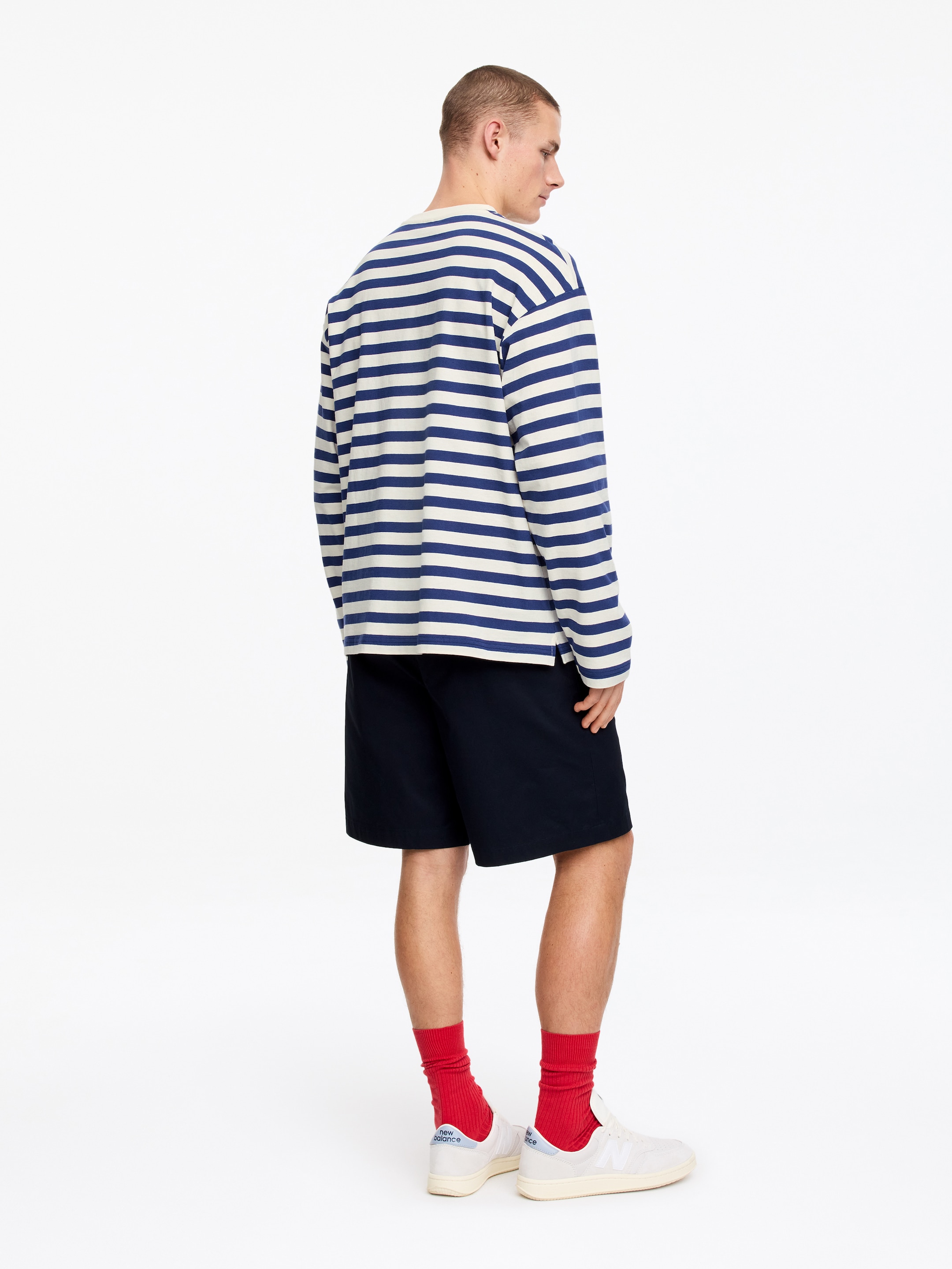 Relaxed Long-Sleeve T-Shirt - Blue/White - Relaxed fit - Men - StillMedia/Lookbook - 2