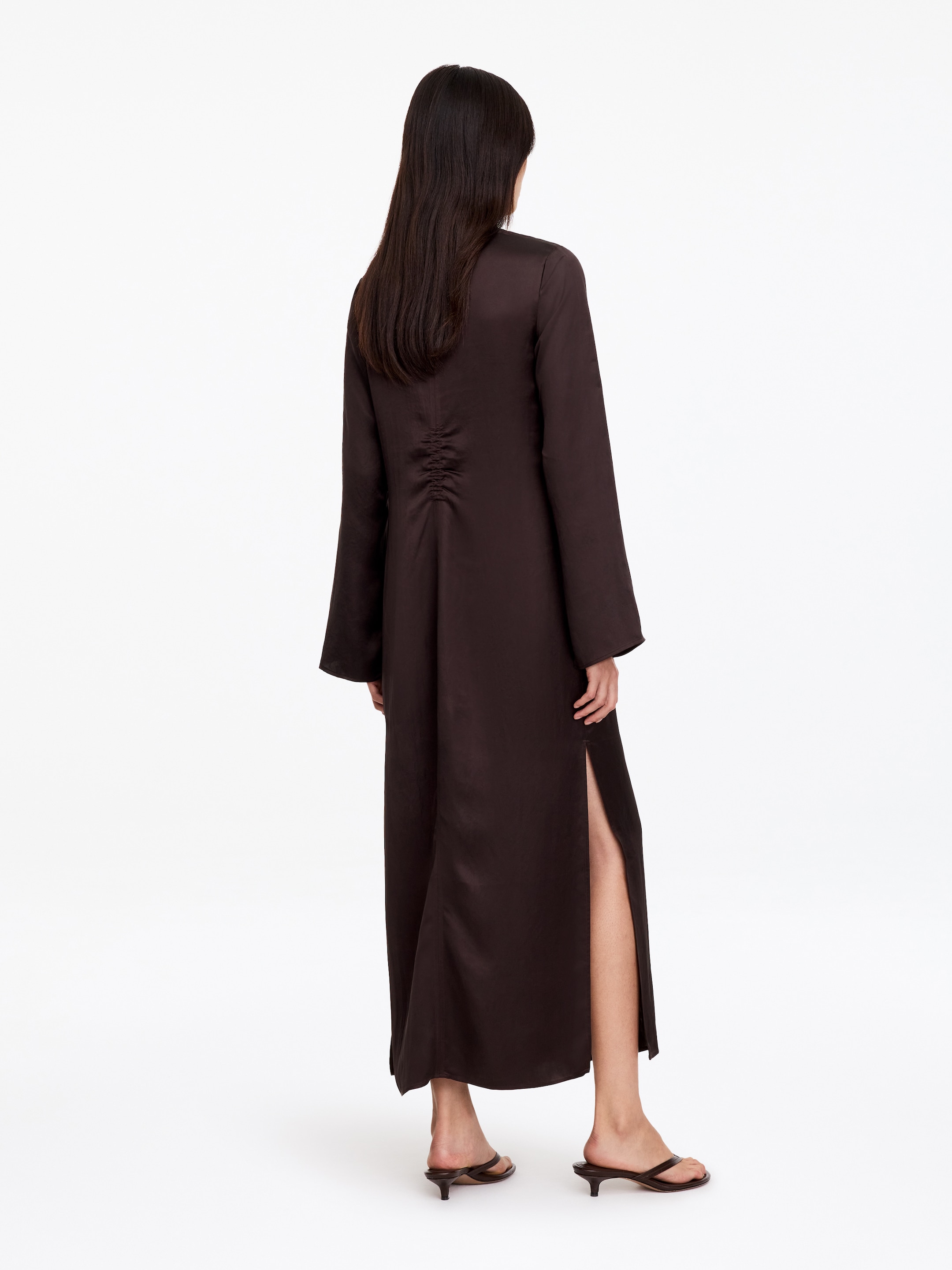 Scoop-Neck Satin Dress - Brown - Slim fit - women - StillMedia/Lookbook - 7