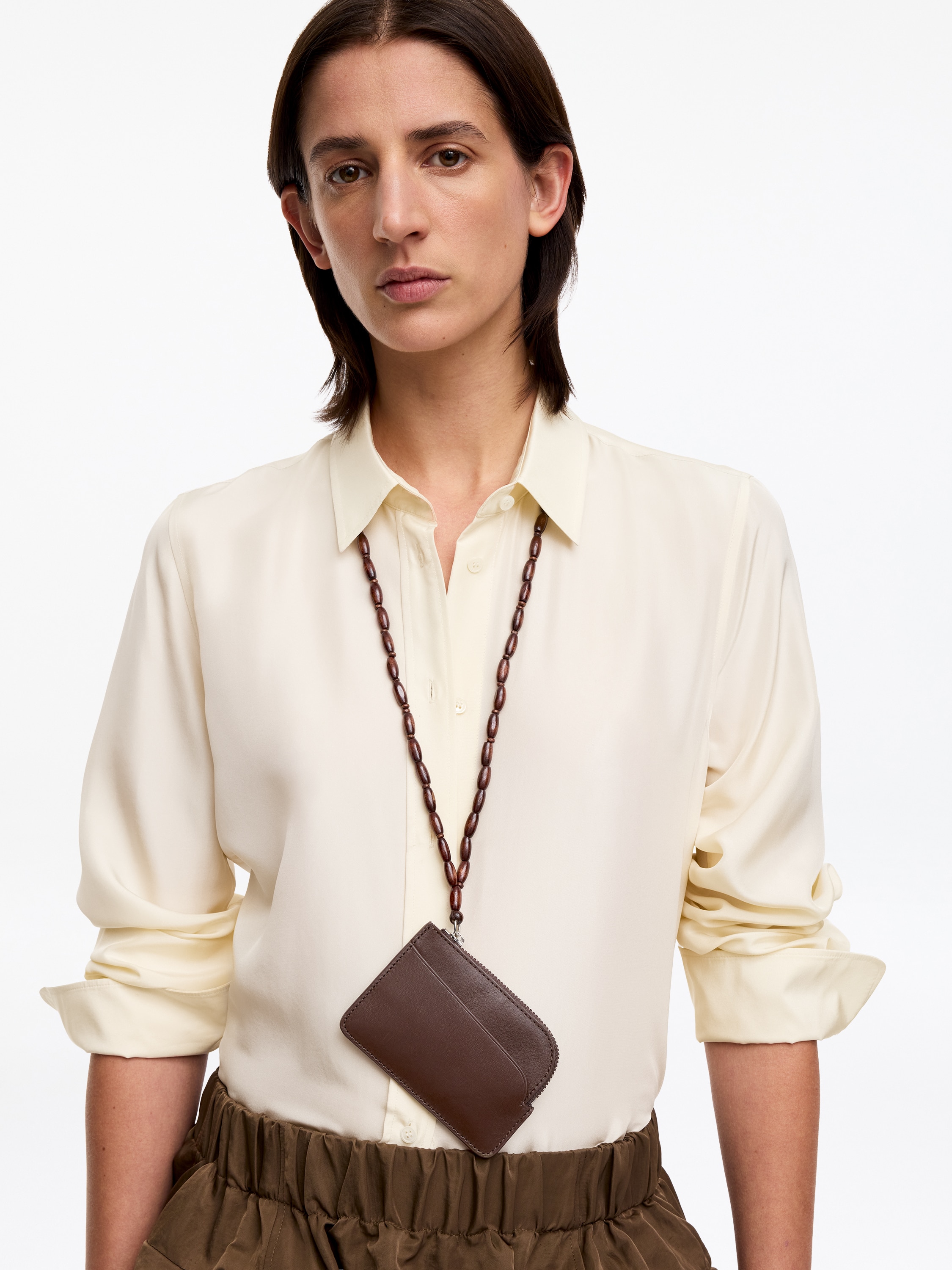 Beaded Necklace Cardholder - Brown