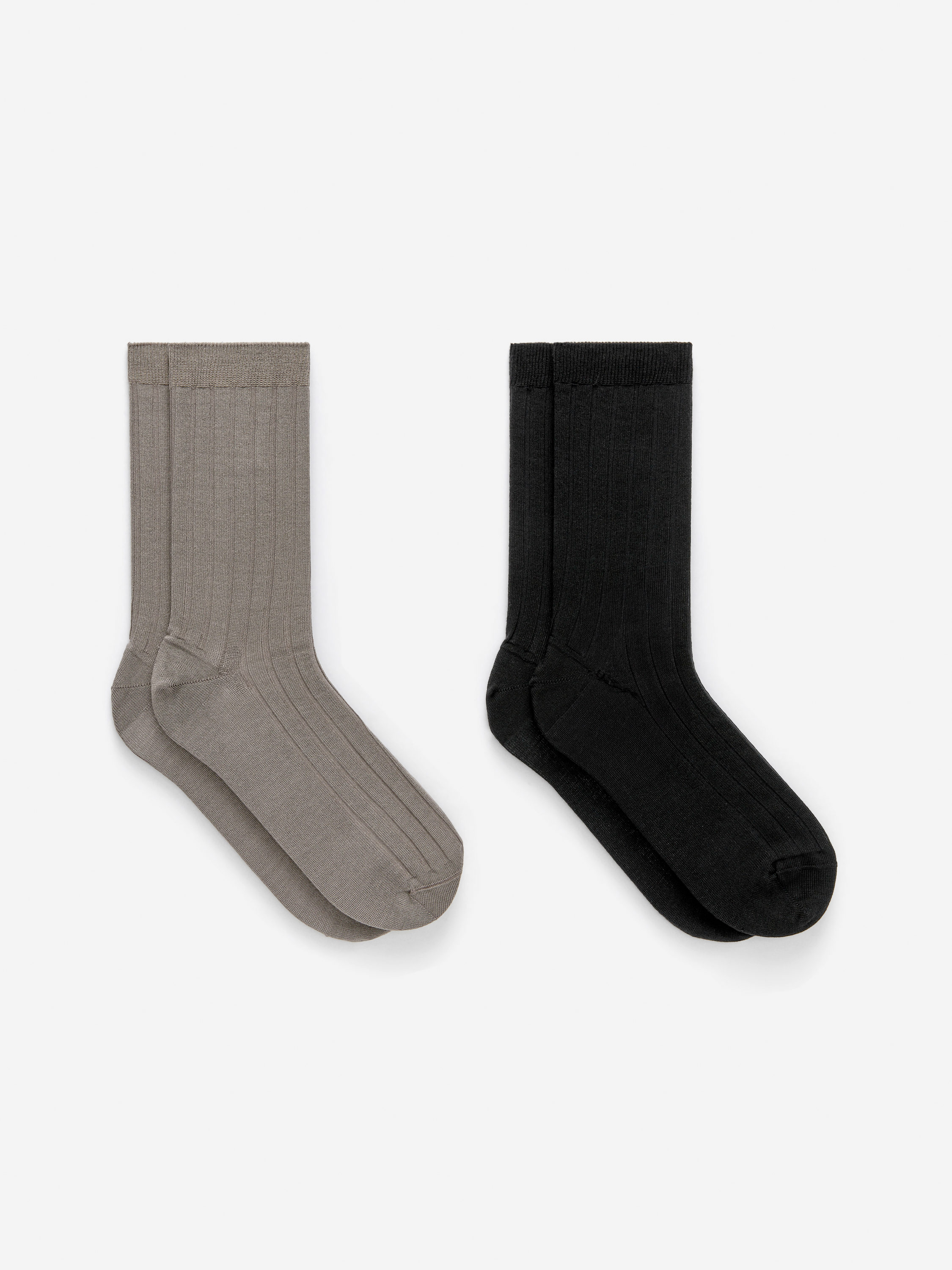 Gerippte Socken aus Seidenmischung-Schwarz-16902