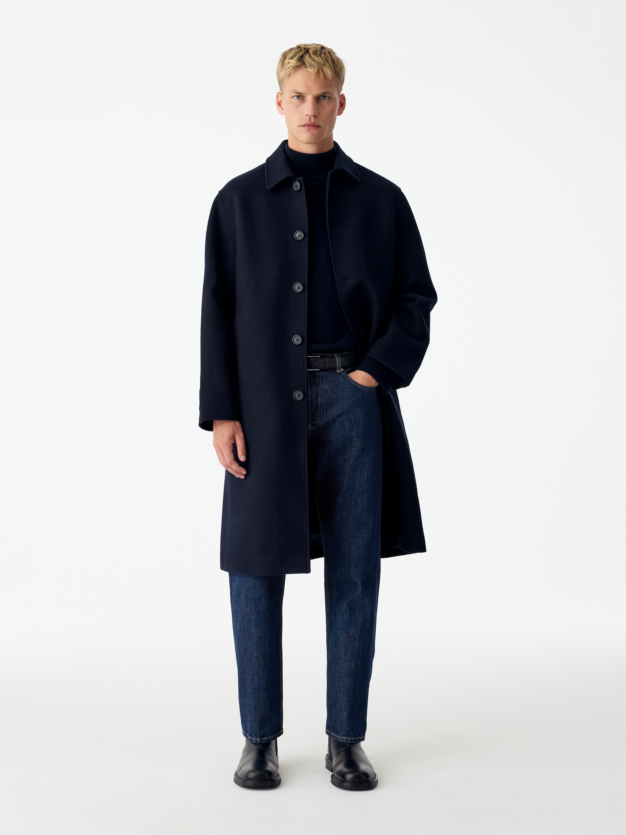 OCEAN Loose Selvedge Jeans - Dark Blue - Loose fit - men - StillMedia/Lookbook - 3