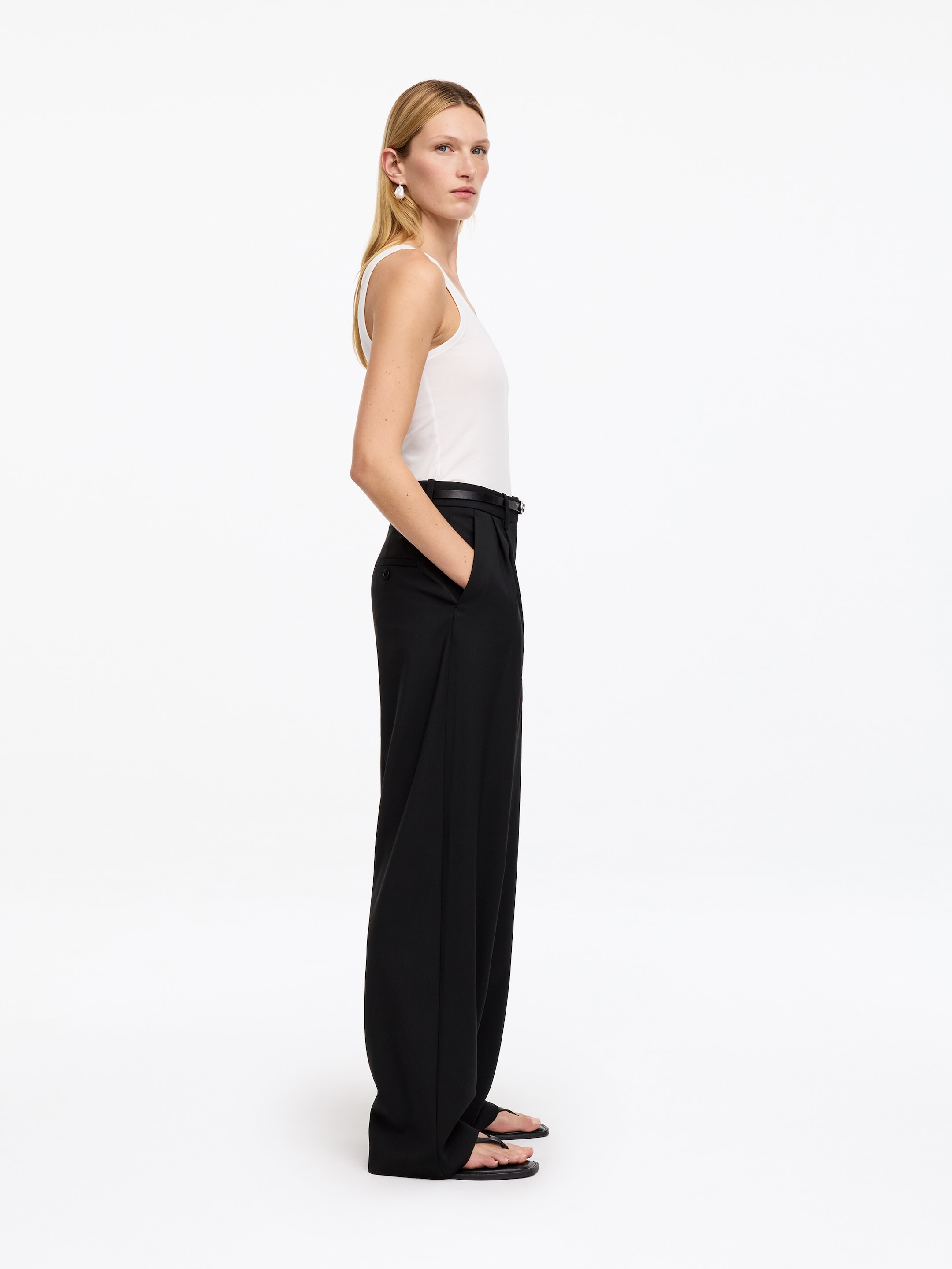 Pantalones sastre en mezcla de lana - Negro - Corte relajado - women - StillMedia/Lookbook - 3