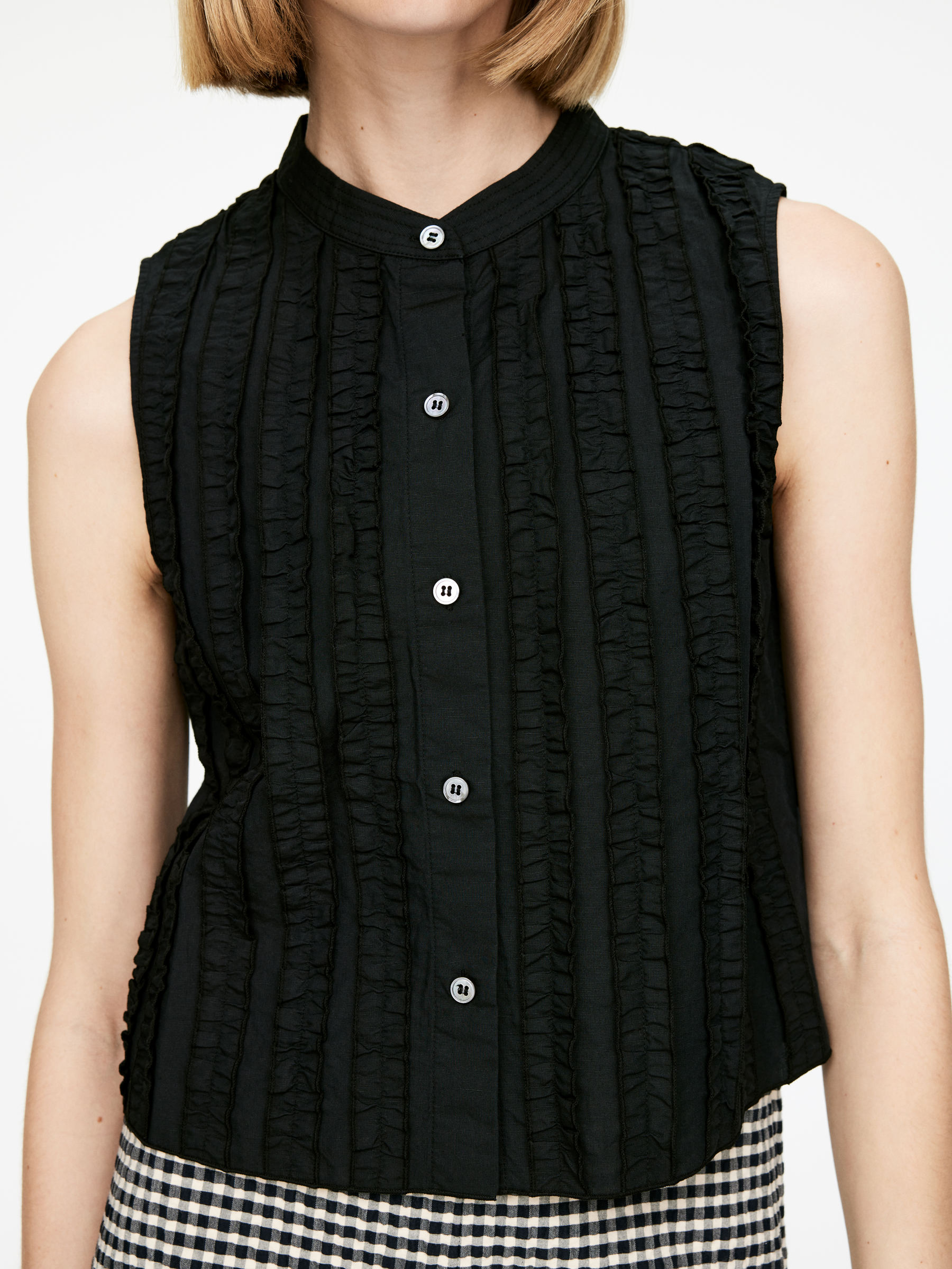 Frill Top - Black - Regular fit - Women - StillMedia/Lookbook - 5