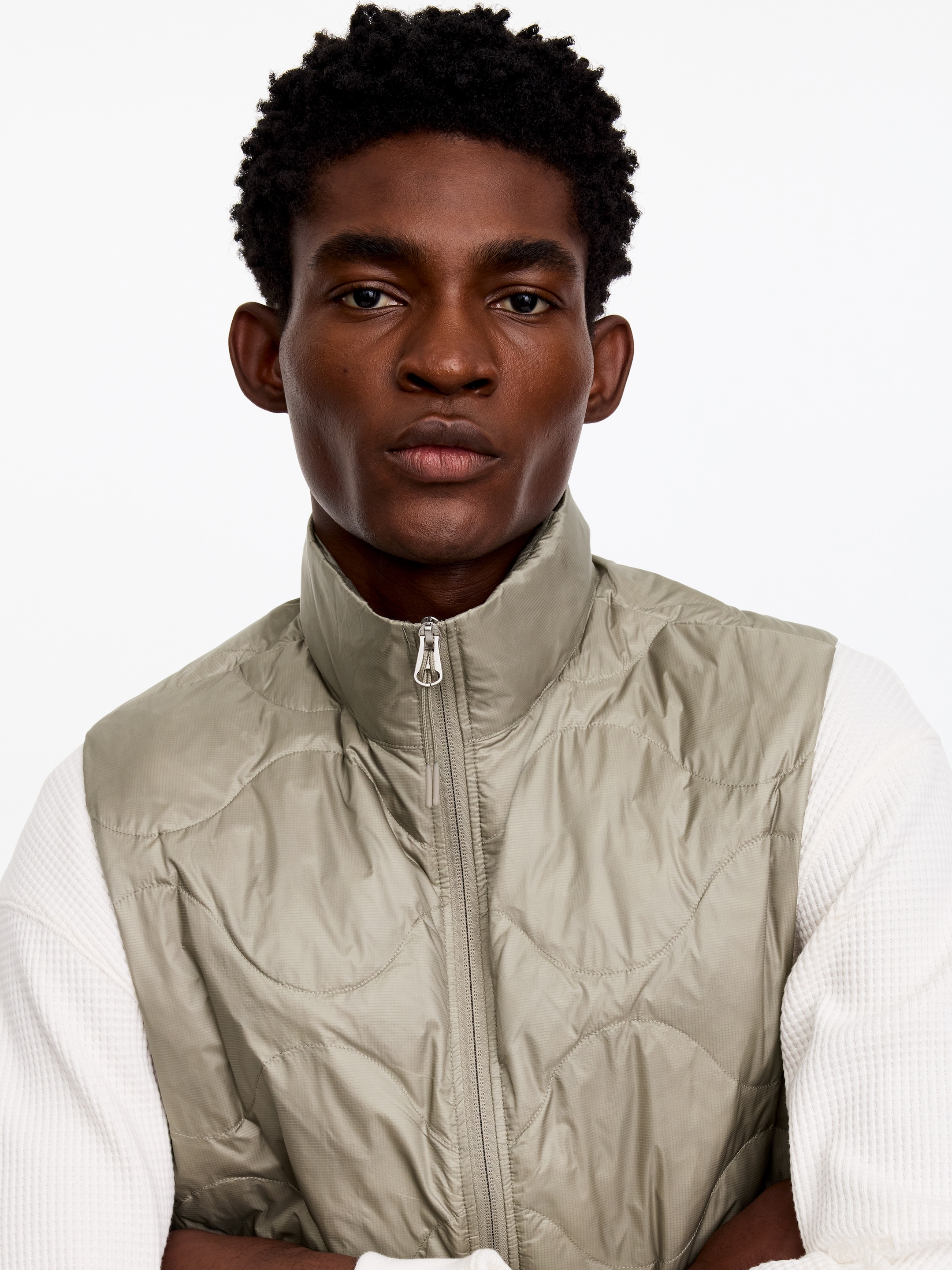 Ultralight Down Vest - Beige - Regular fit - men - StillMedia/Lookbook - 3