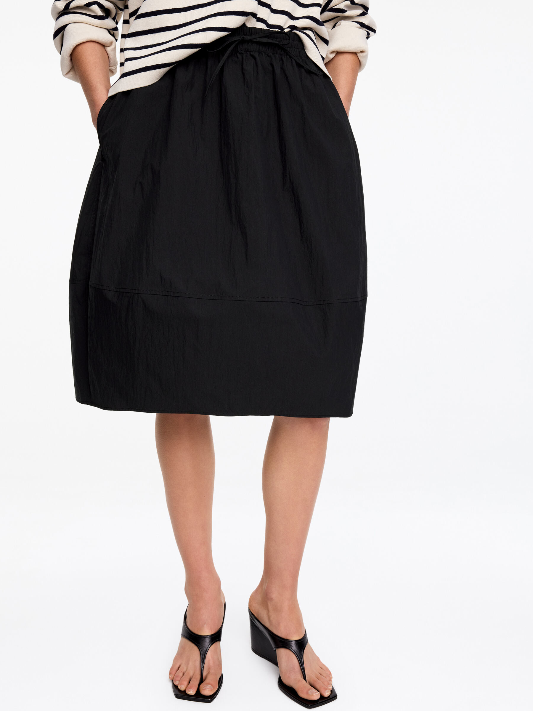 Cocoon Midi Skirt - Black - Regular fit - Women - StillMedia/Lookbook - 5