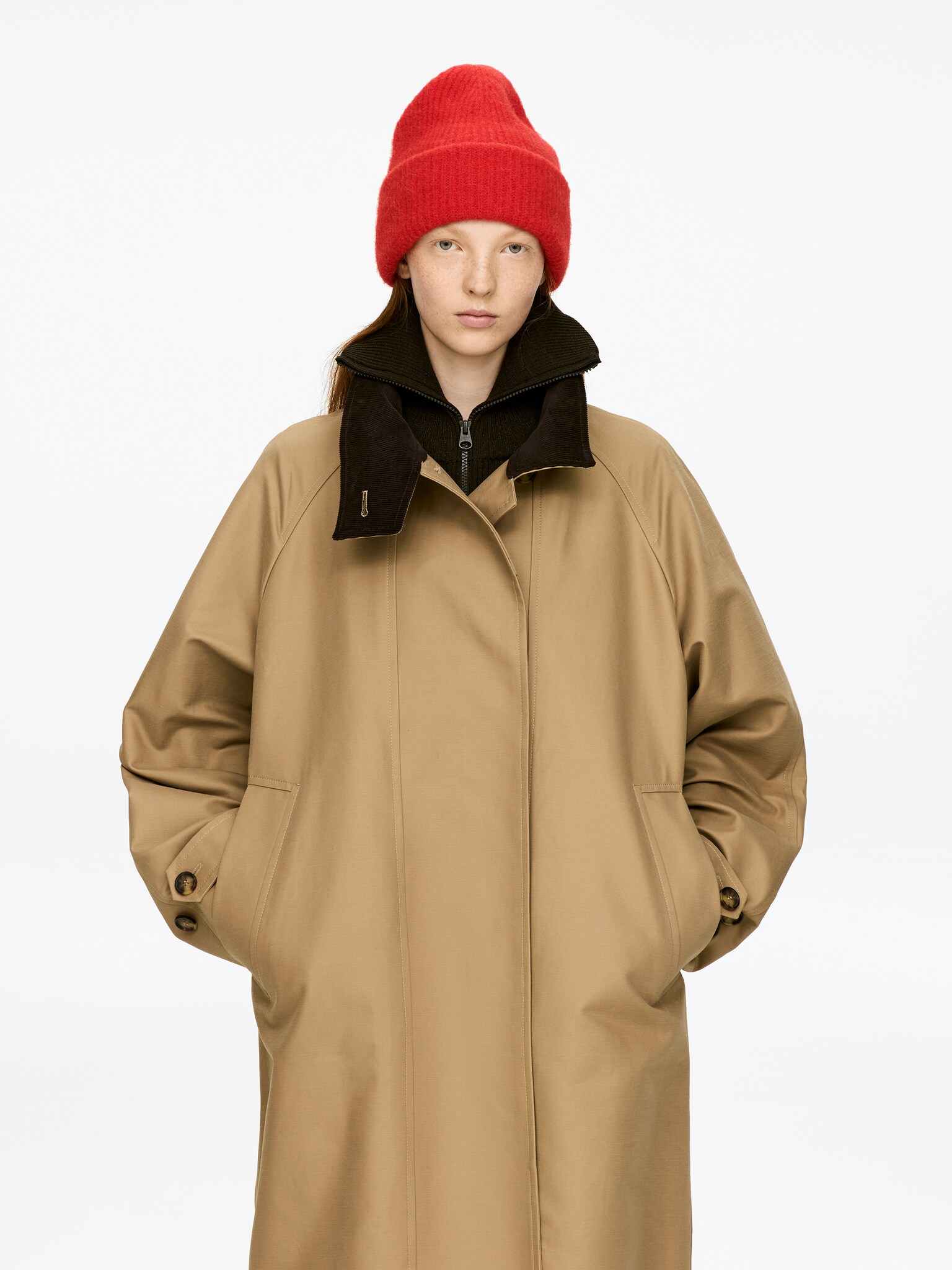 Bonnet en mélange d'alpaga et de laine mérinos - Rouge/Noir/Beige/Gris foncé - 3