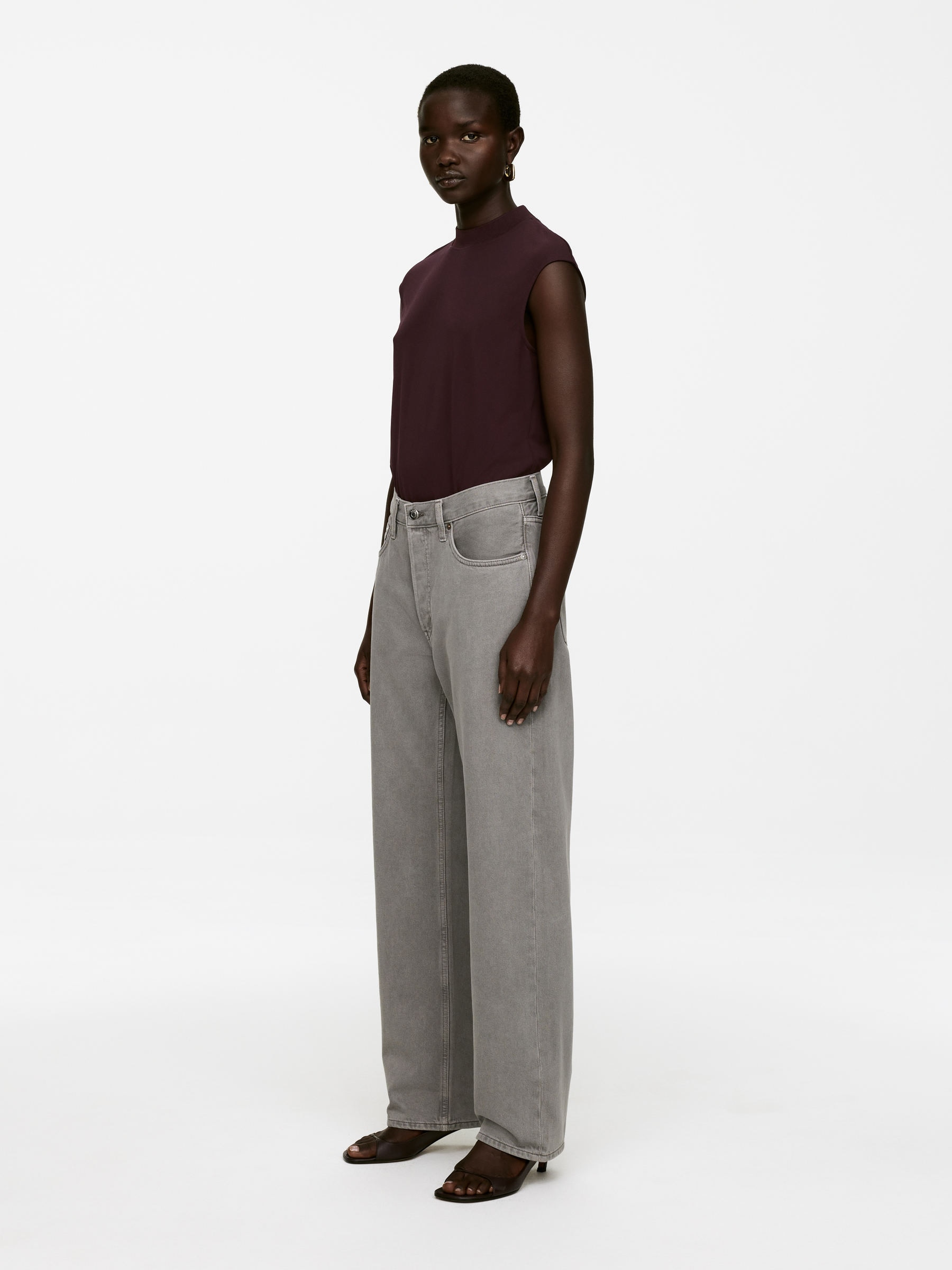 Mock-Neck Sleeveless Top - Dark Red - Regular fit - Women - StillMedia/Lookbook - 6
