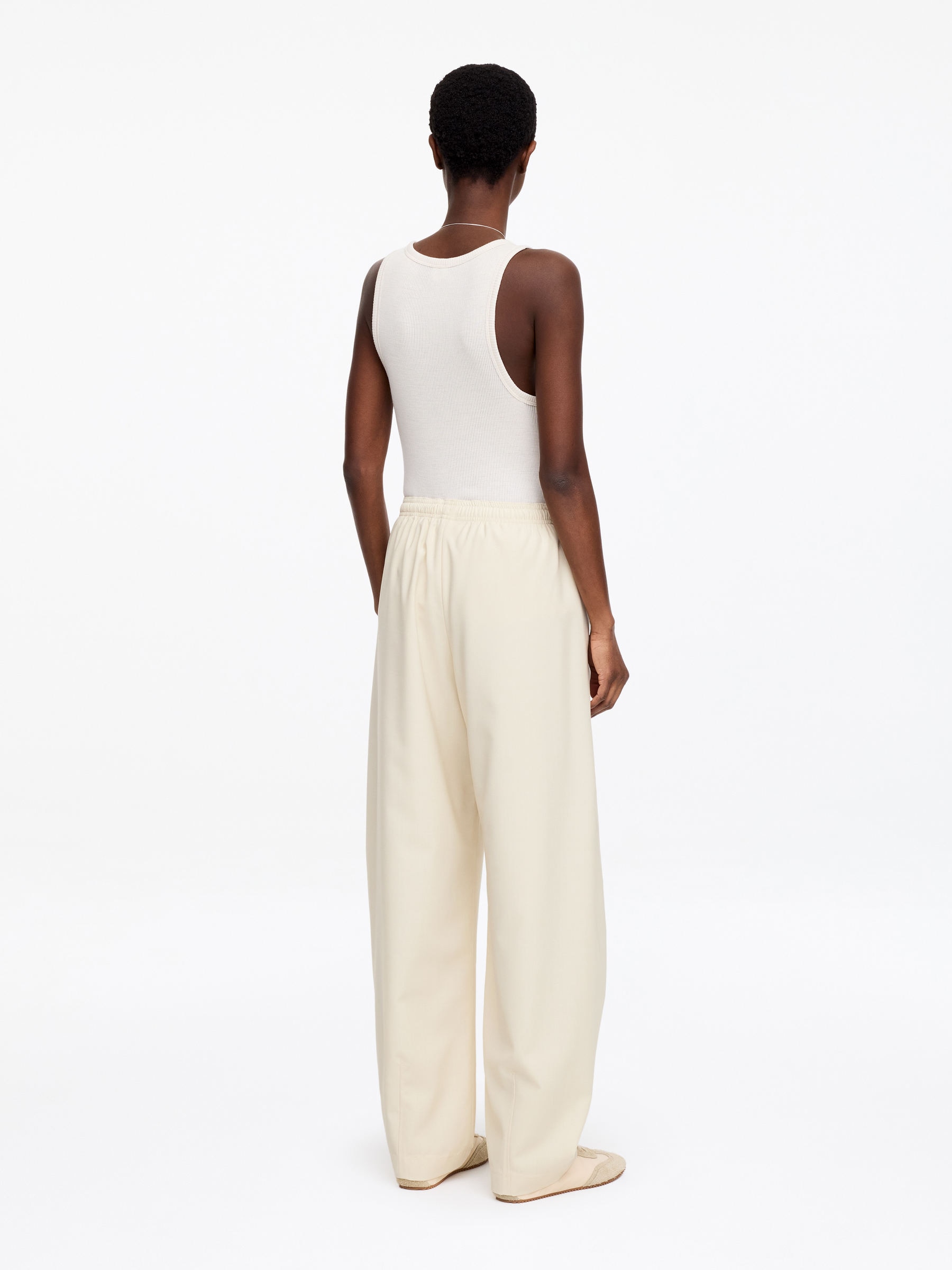 Relaxed Trousers - Light Beige - Loose fit - Women - StillMedia/Lookbook - 3