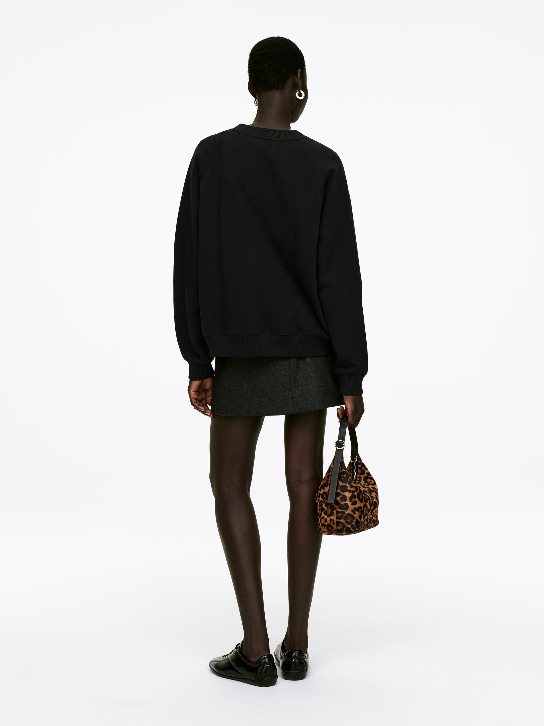 Sweat en éponge - Noir - Regular fit - Femme - StillMedia/Lookbook - 6