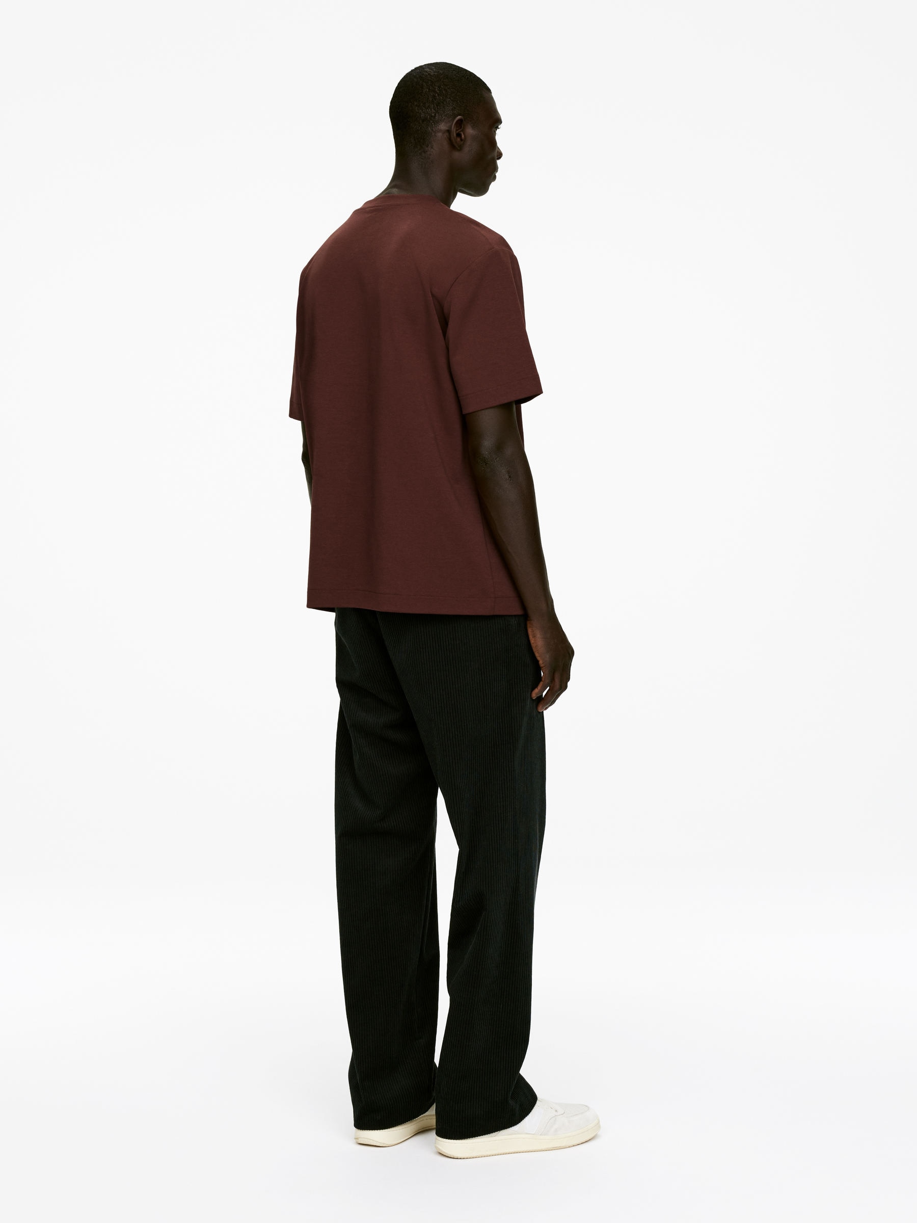 Interlock T-shirt - Dark Burgundy - Loose fit - Men - StillMedia/Lookbook - 3