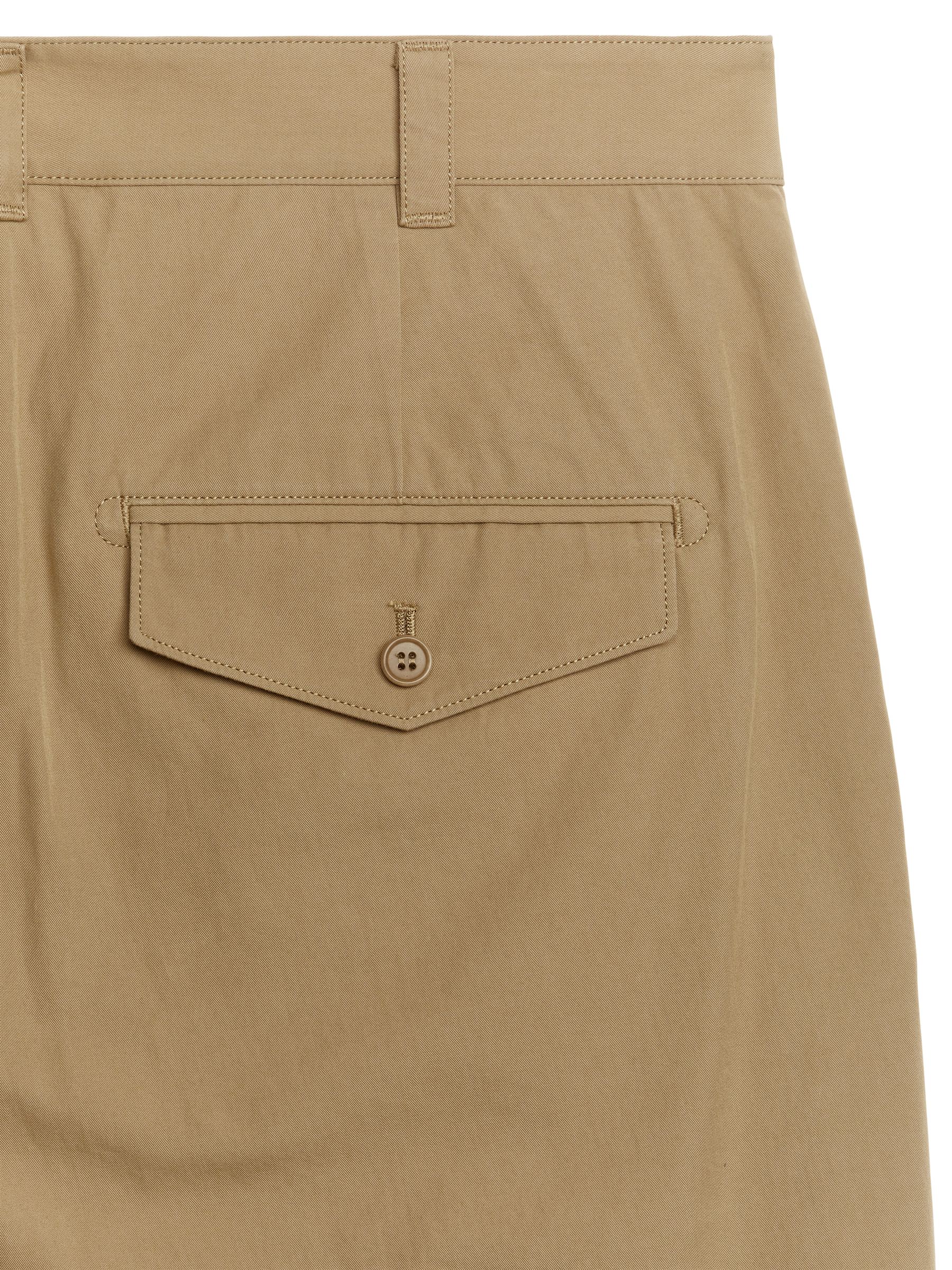 Cotton Lyocell Chinos - Dark Beige - Loose fit - Men - StillMedia/DescriptiveDetail - 2