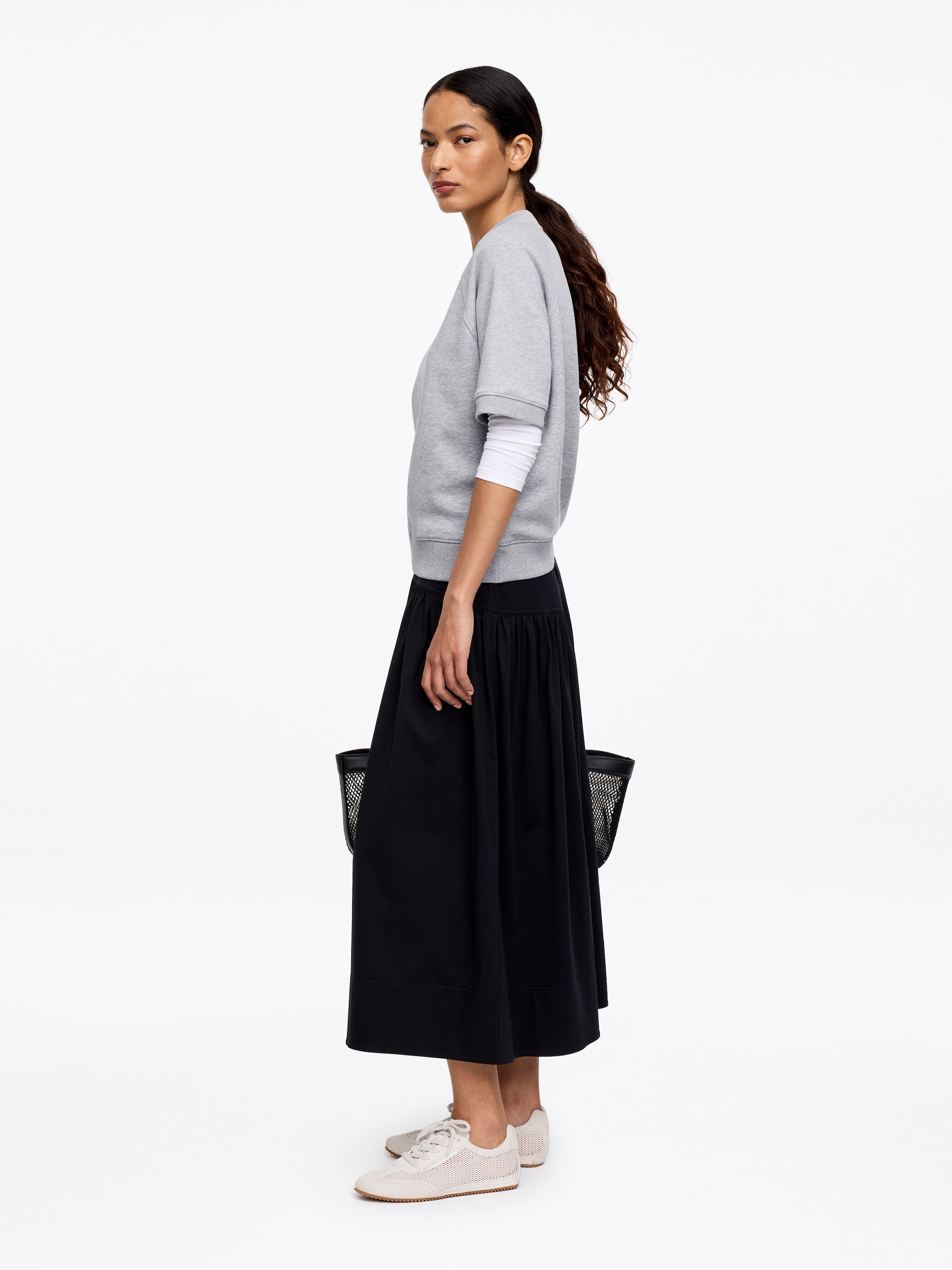 French Terry Sweatshirt - Grey Melange - Regular fit - Women - StillMedia/Lookbook - 13