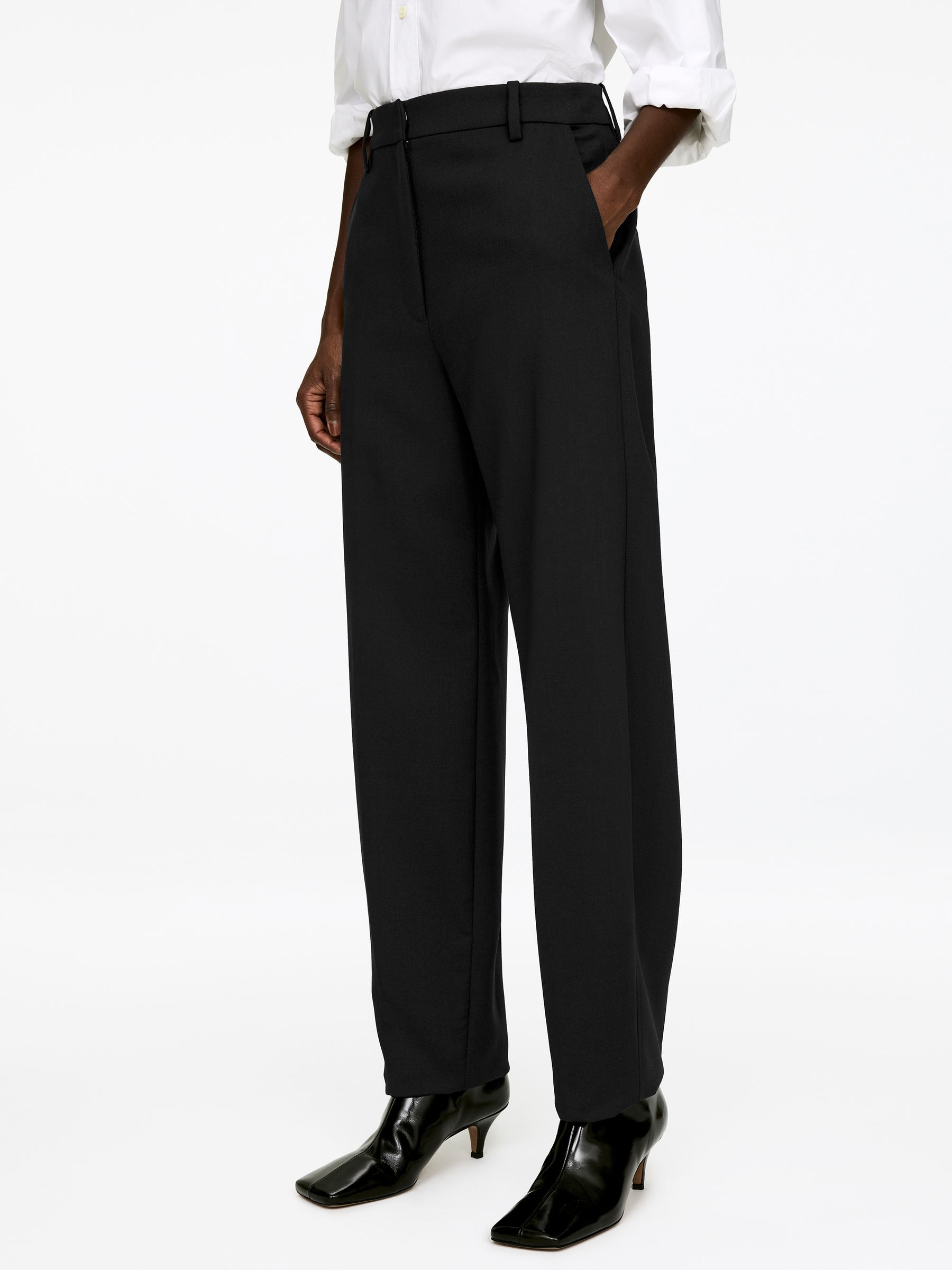 Pantalon à plis pressés - Noir - Regular fit - Femme - StillMedia/Lookbook - 4