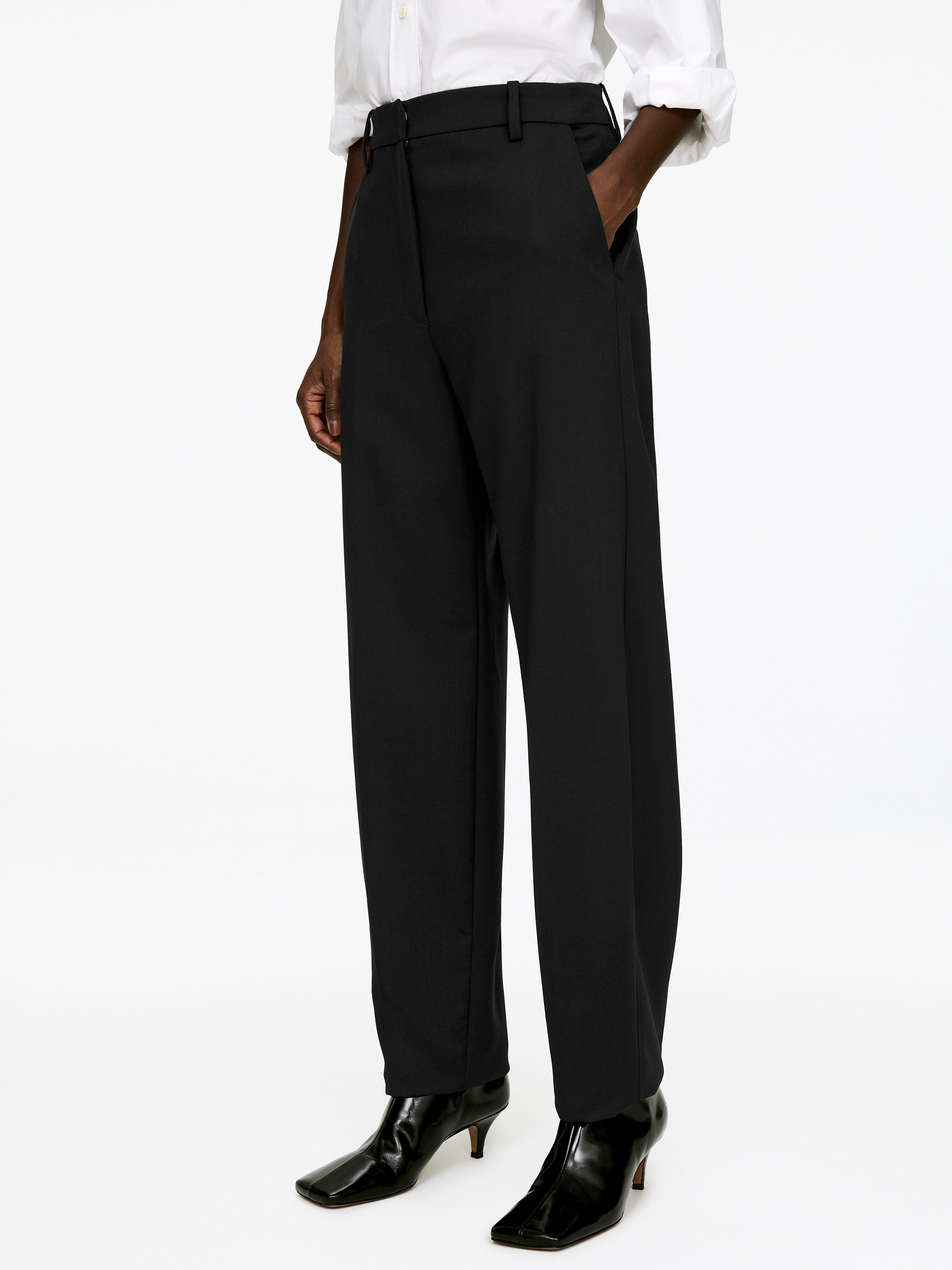 Press Crease Trousers - Black - Regular fit - Women - StillMedia/Lookbook - 4