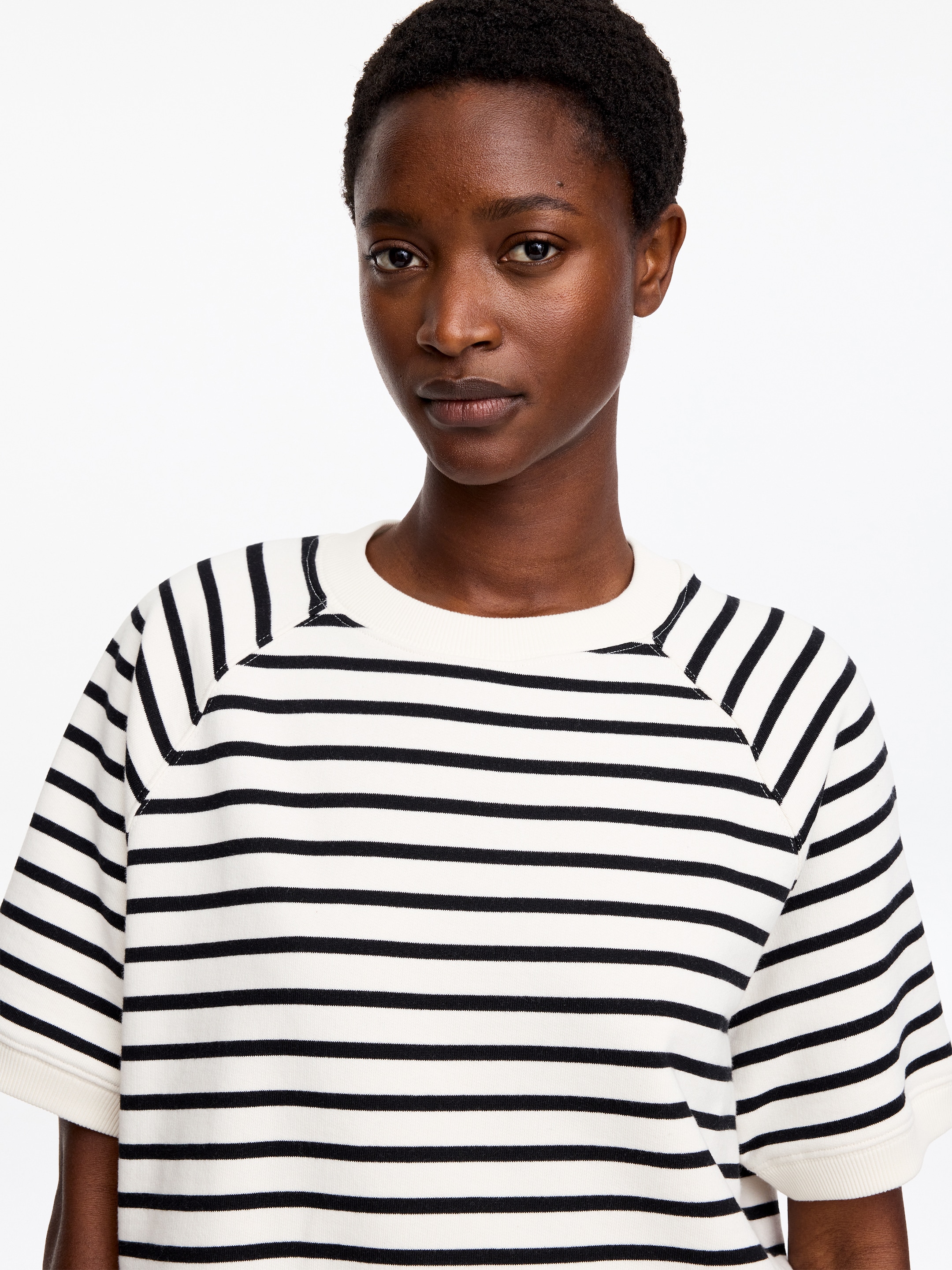 French Terry Sweatshirt - Off White/Black - Regular fit - Women - StillMedia/Lookbook - 5