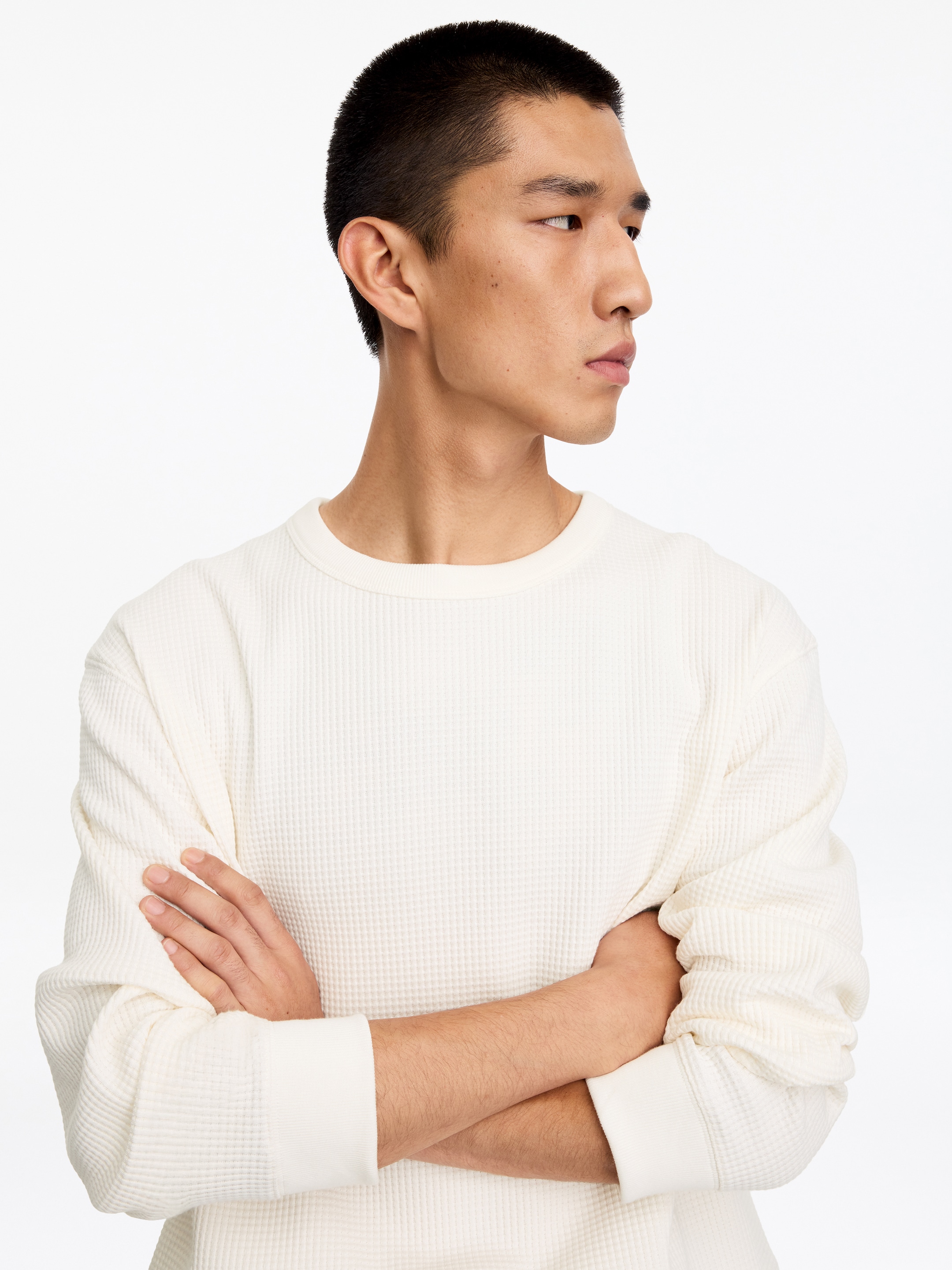 Top de tejido waffle de ARKET ACTIVE - Blanco roto - Corte estándar - men - StillMedia/Lookbook - 9