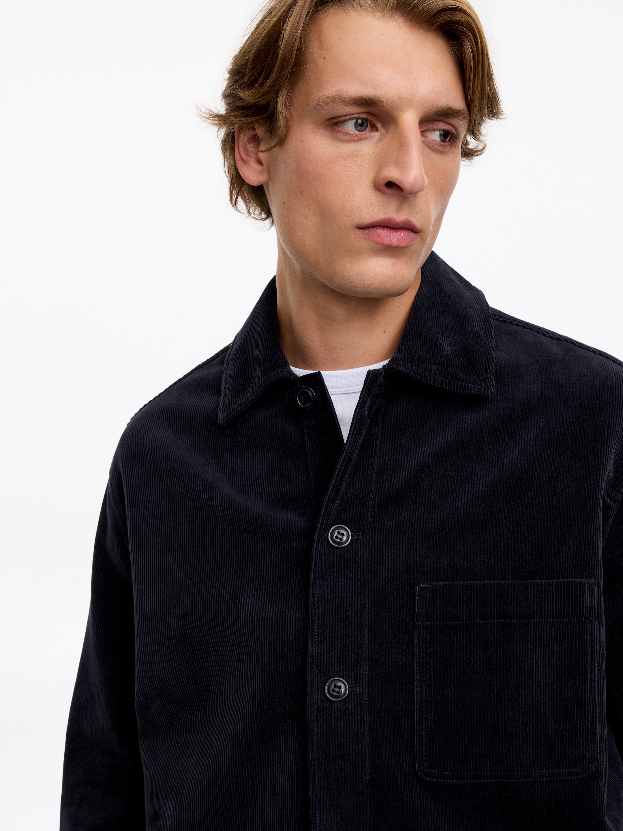 Needlecord Overshirt - Dark Navy - Regular fit - men - StillMedia/Lookbook - 3