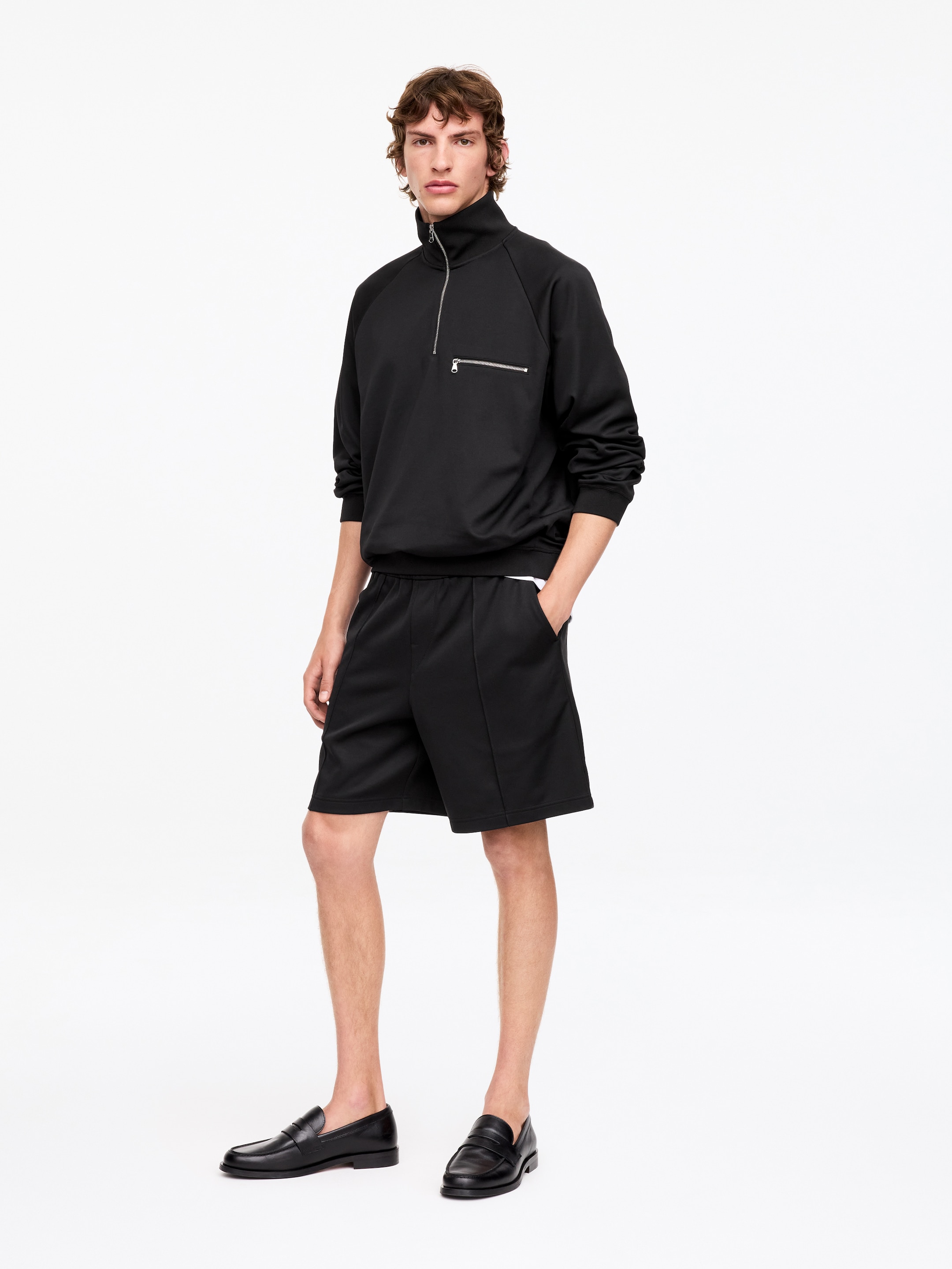 Tracksuit Sweatshirt - Black - Relaxed fit - Men - StillMedia/Lookbook - 2
