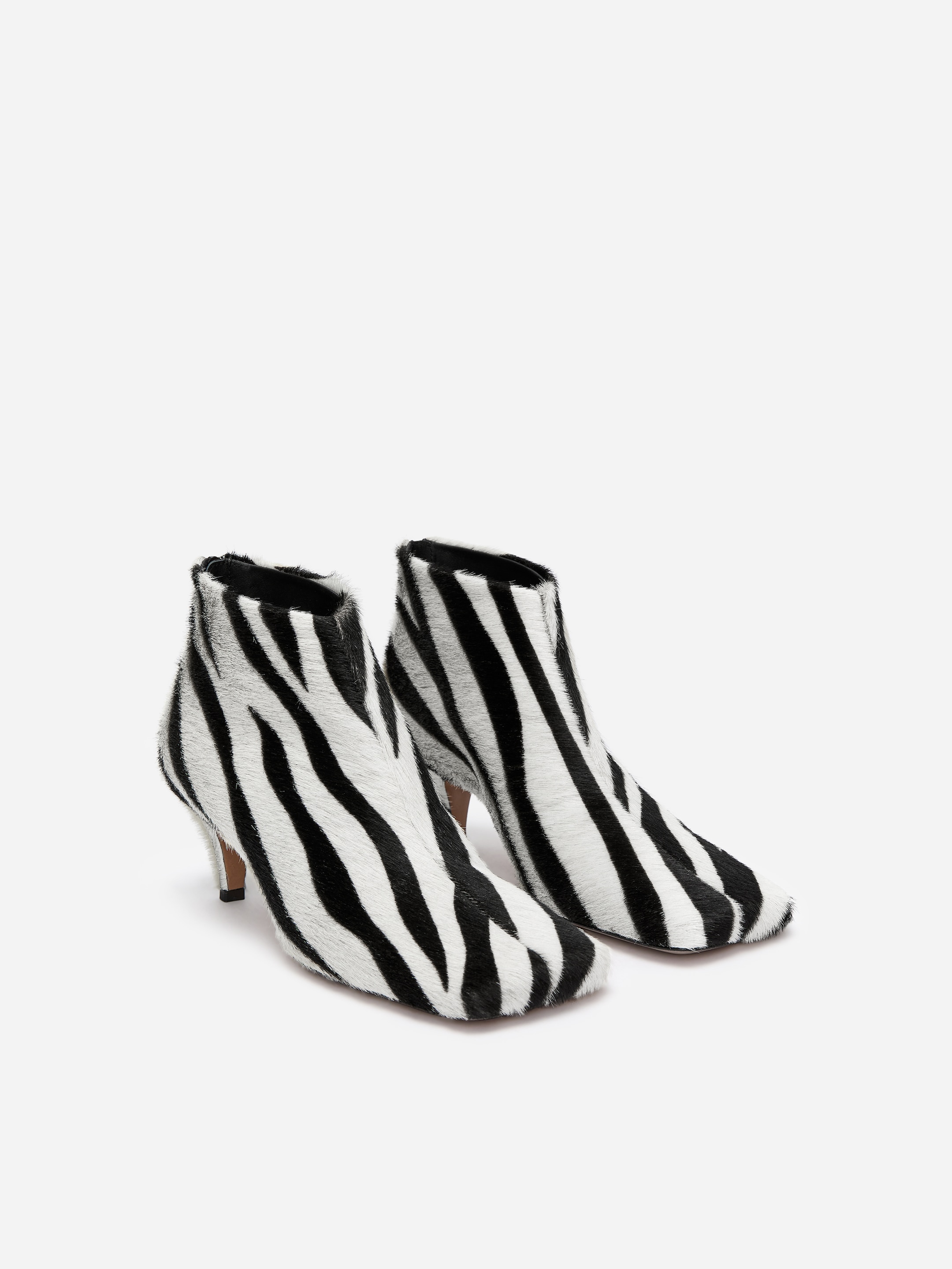 Zebra-Print Ankle Boots - White/Black/Faux Zebra - Women - StillMedia/DescriptiveStillLife - 5