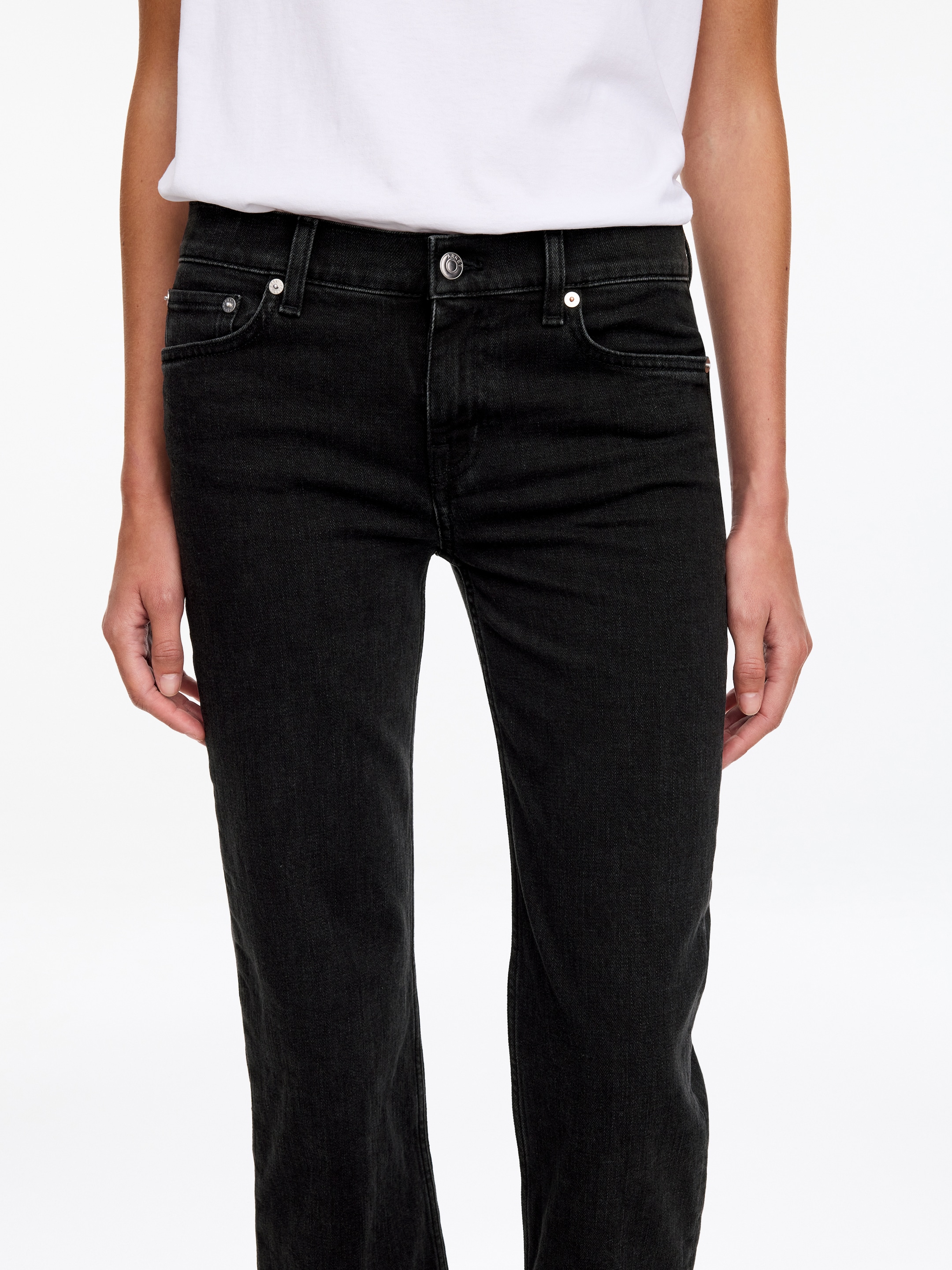 FIR Slim Jeans - Washed Black - Slim fit - women - StillMedia/Lookbook - 2