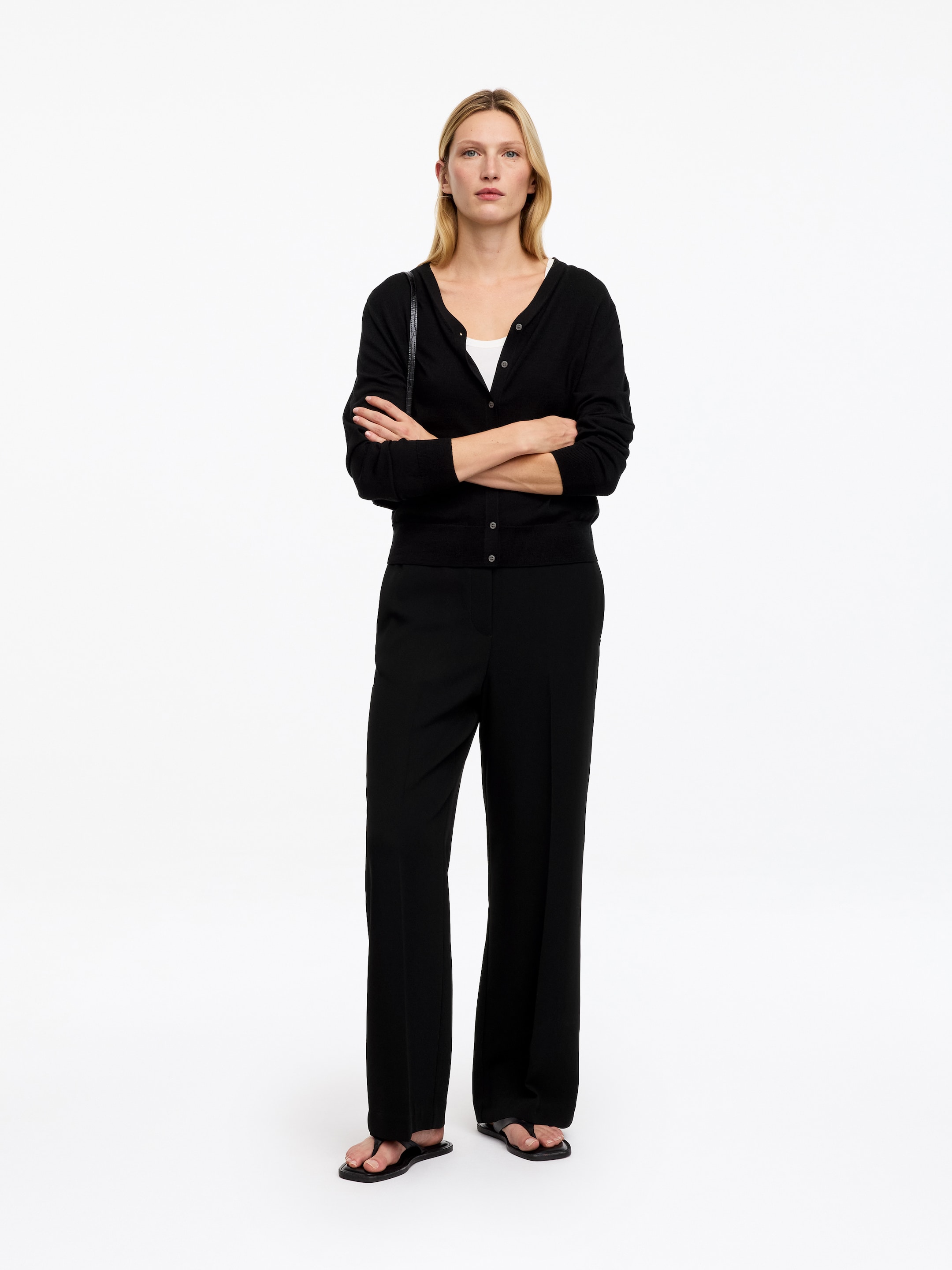 Spodnie CROPPED-Black-20319
