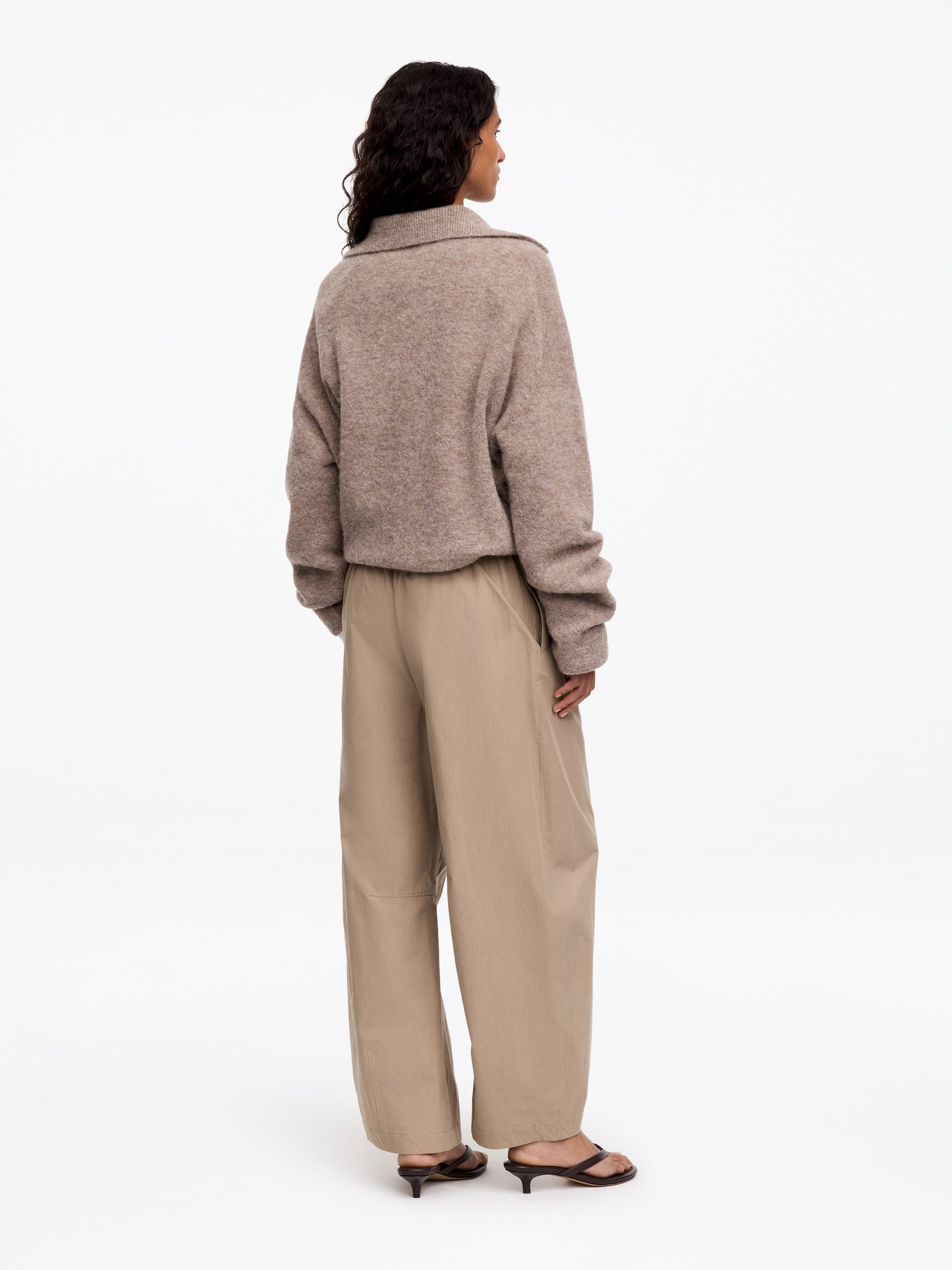 Barrel-Leg Cotton Trousers - Beige - Loose fit - women - StillMedia/Lookbook - 2