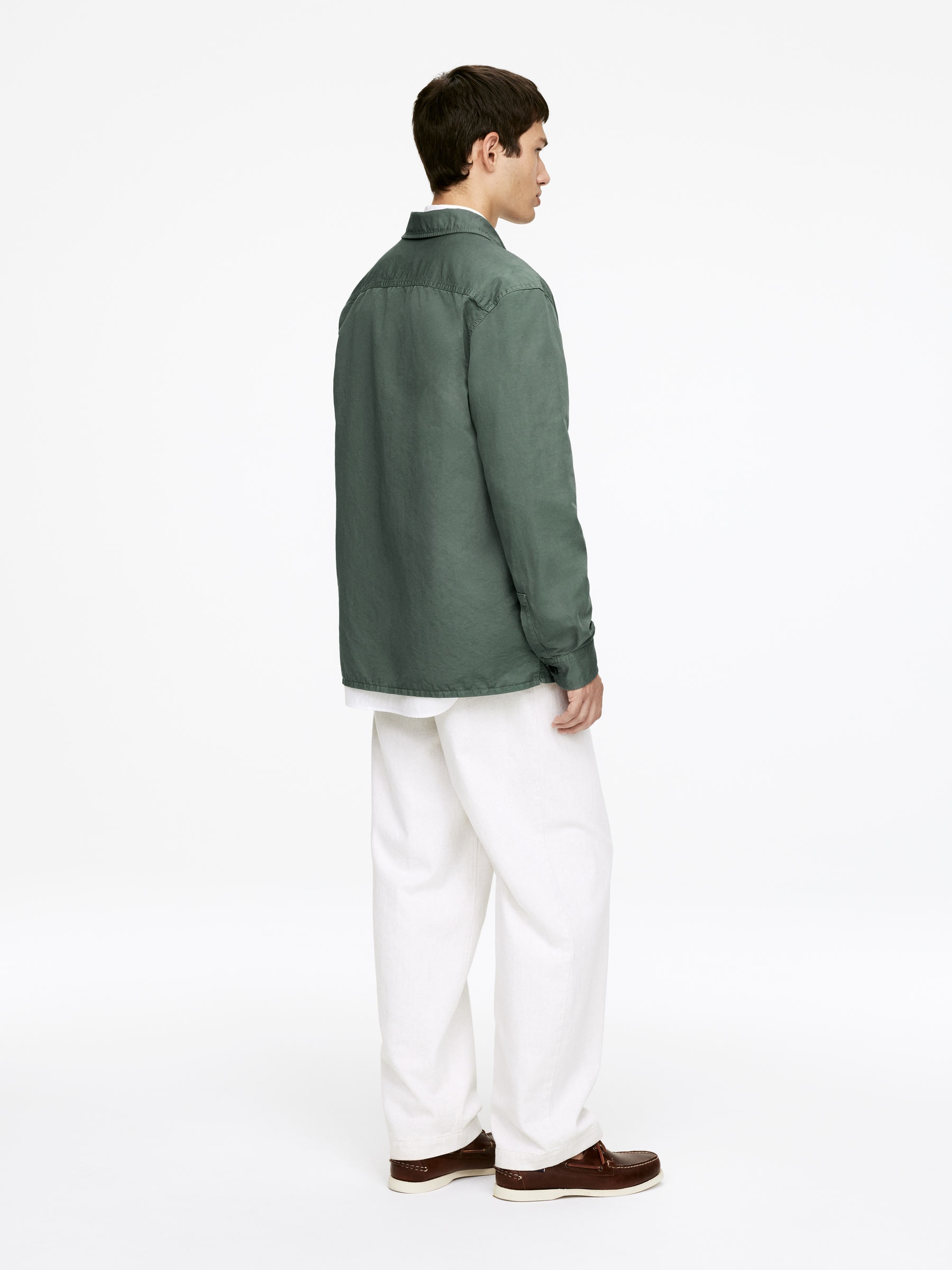 Cotton Linen Overshirt - Dusty Green - Loose fit - Men - StillMedia/Lookbook - 6