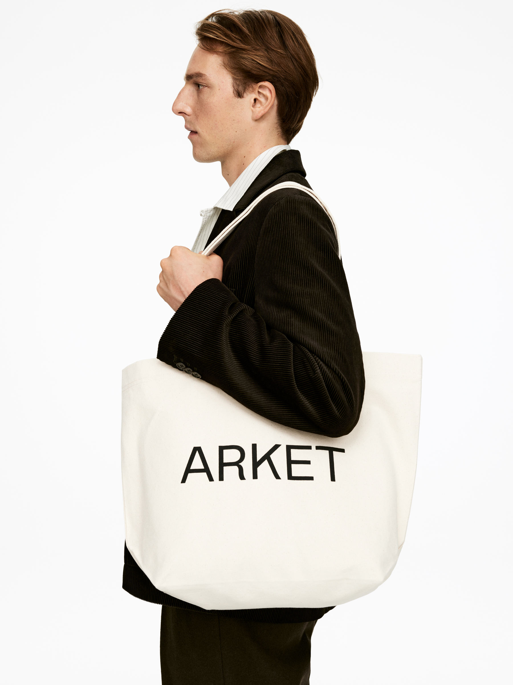 ARKET Canvas Tote - Off White/Black - Men - StillMedia/Lookbook - 9