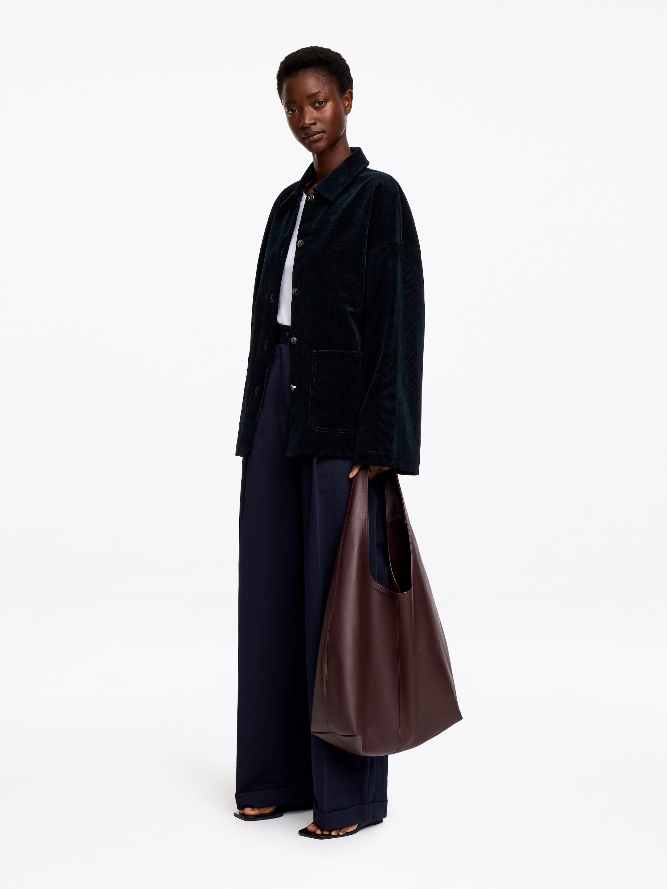 Relaxed Corduroy Overshirt - Dark Blue - Loose fit - women - StillMedia/Lookbook - 5