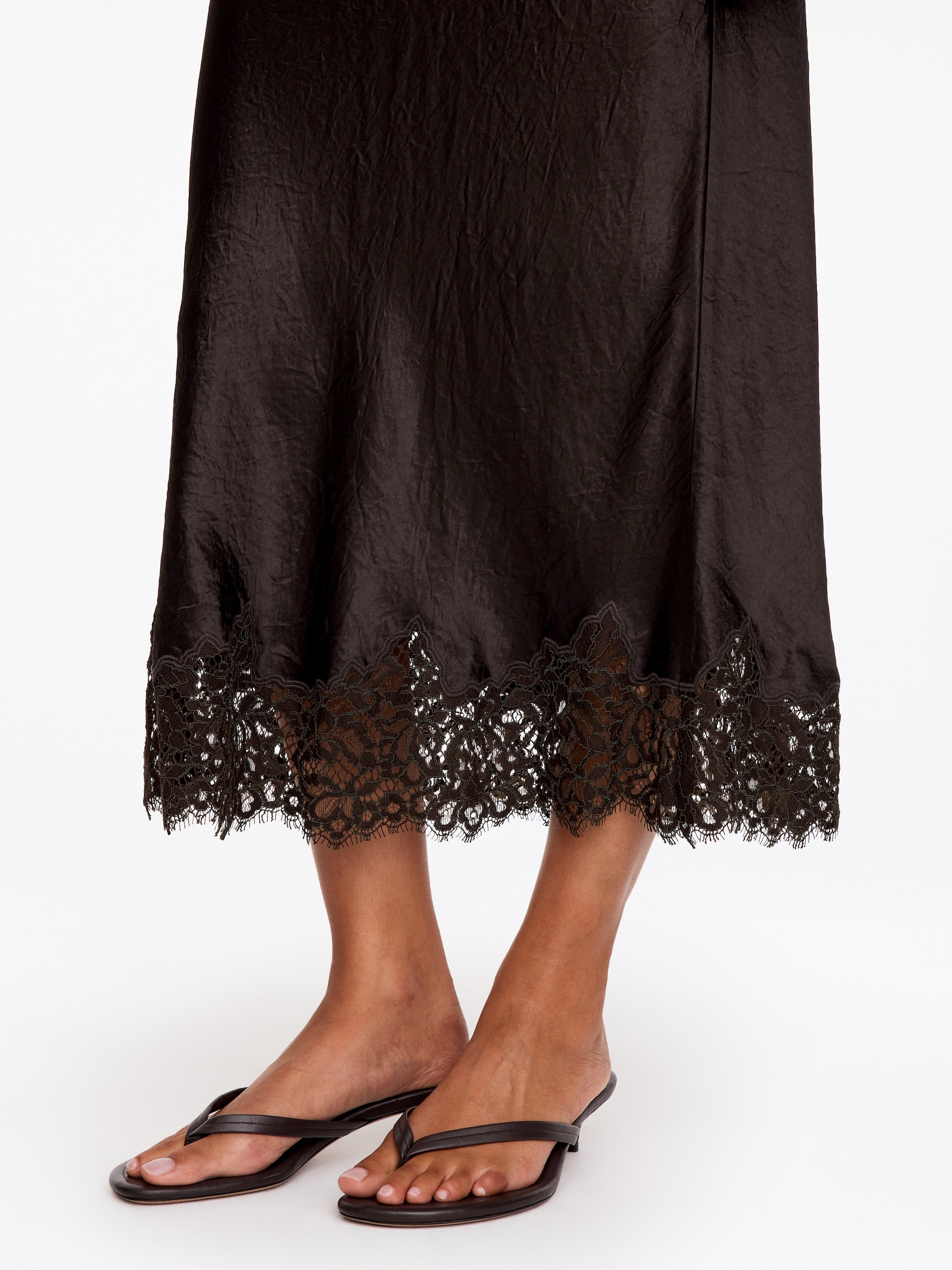 Lace-Detail Satin Skirt - Dark Brown - Regular fit - women - StillMedia/Lookbook - 11