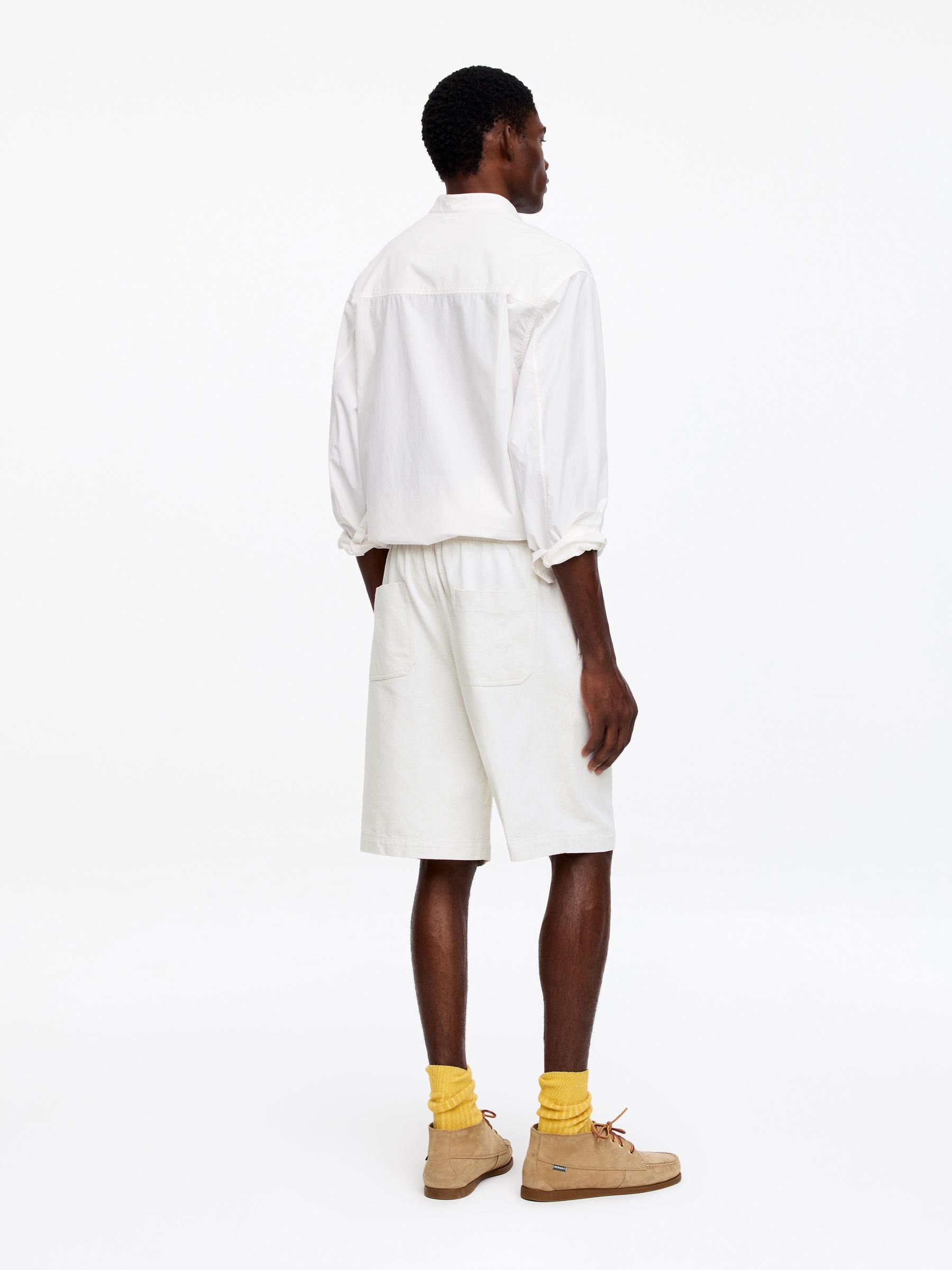 Lockere Shorts aus Baumwolle und Leinen - Cremeweiß - Relaxed Fit - Herren - StillMedia/Lookbook - 2