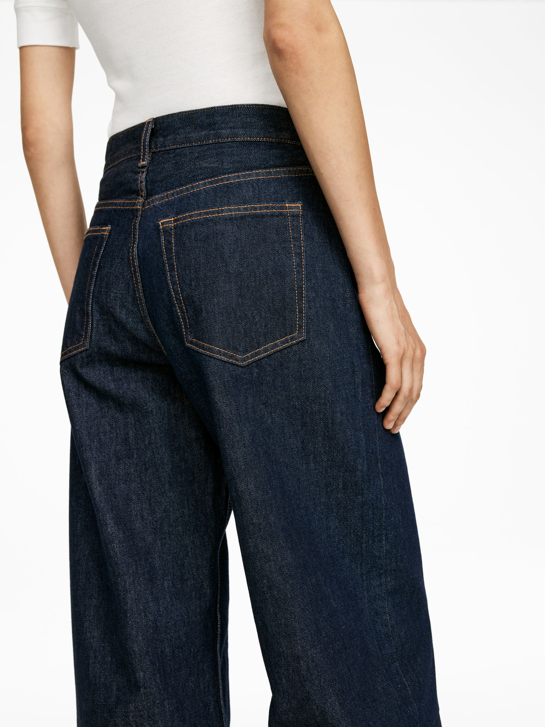 CLOUD Loose Wide Jeans - Dark Blue - Relaxed fit - Women - StillMedia/Lookbook - 18