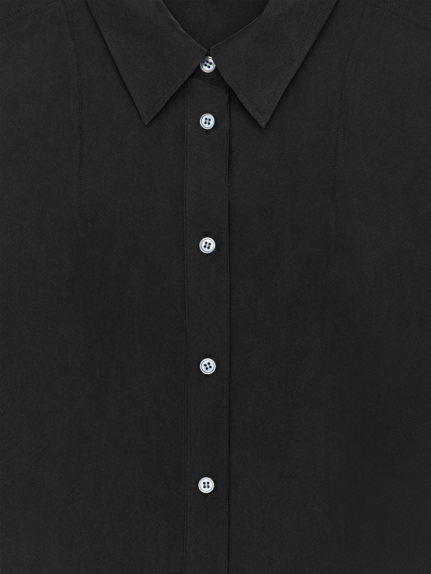 Fitted Silk Shirt - Black - Slim fit - Women - StillMedia/DescriptiveStillLife - 1