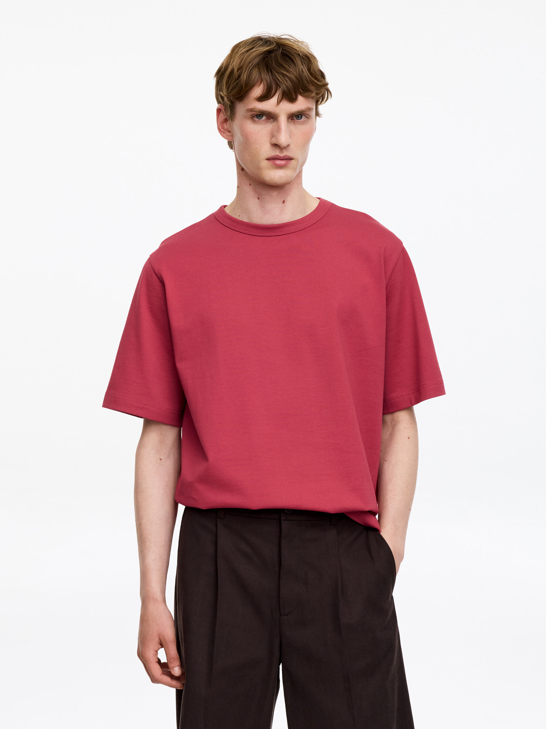 270 GSM Oversized T-Shirt - Dark Pink - Relaxed fit - Men - StillMedia/Lookbook - 2