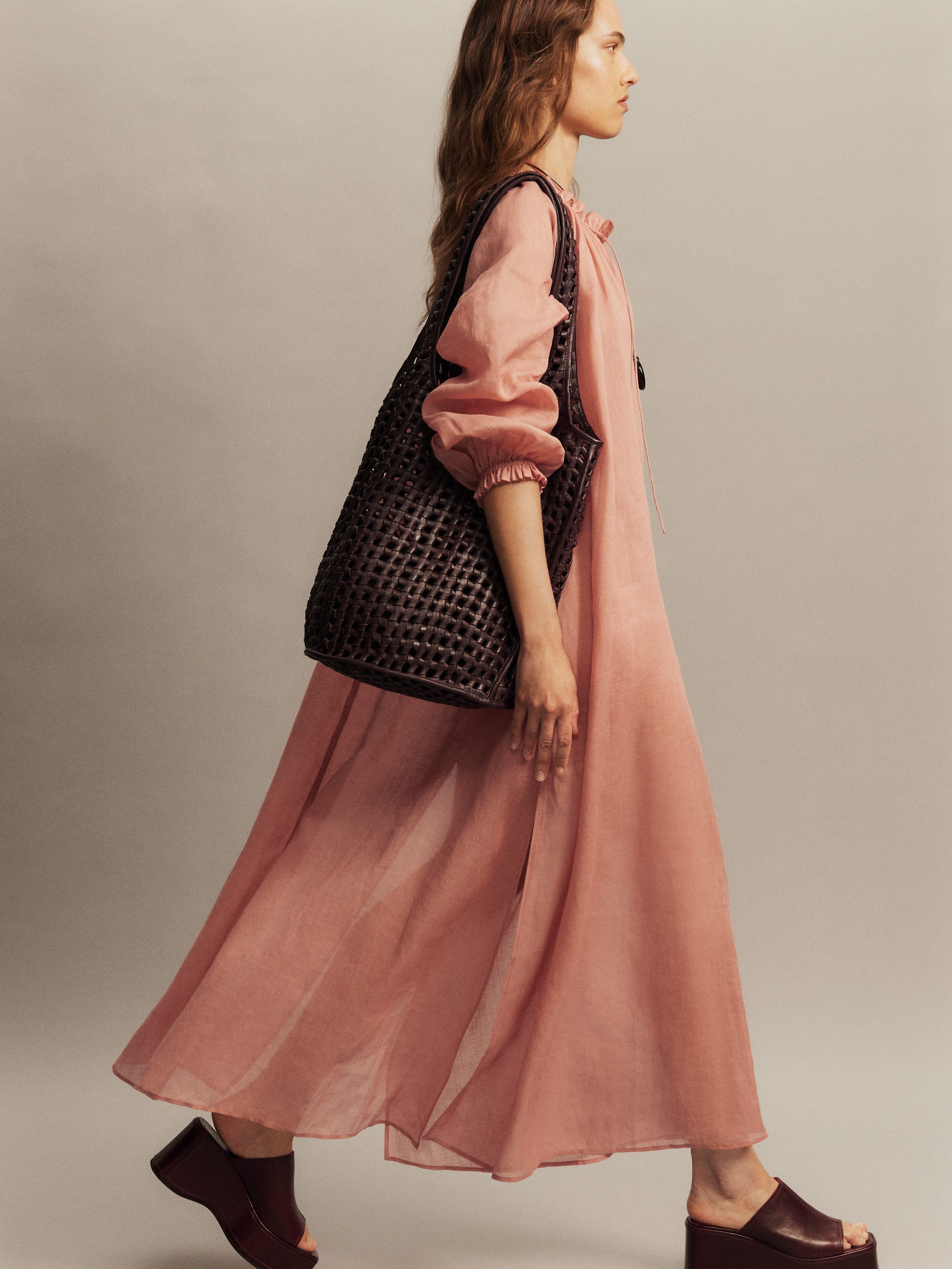 Slouchy Leather Tote - Dark Brown - Women - StillMedia/Lookbook - 1