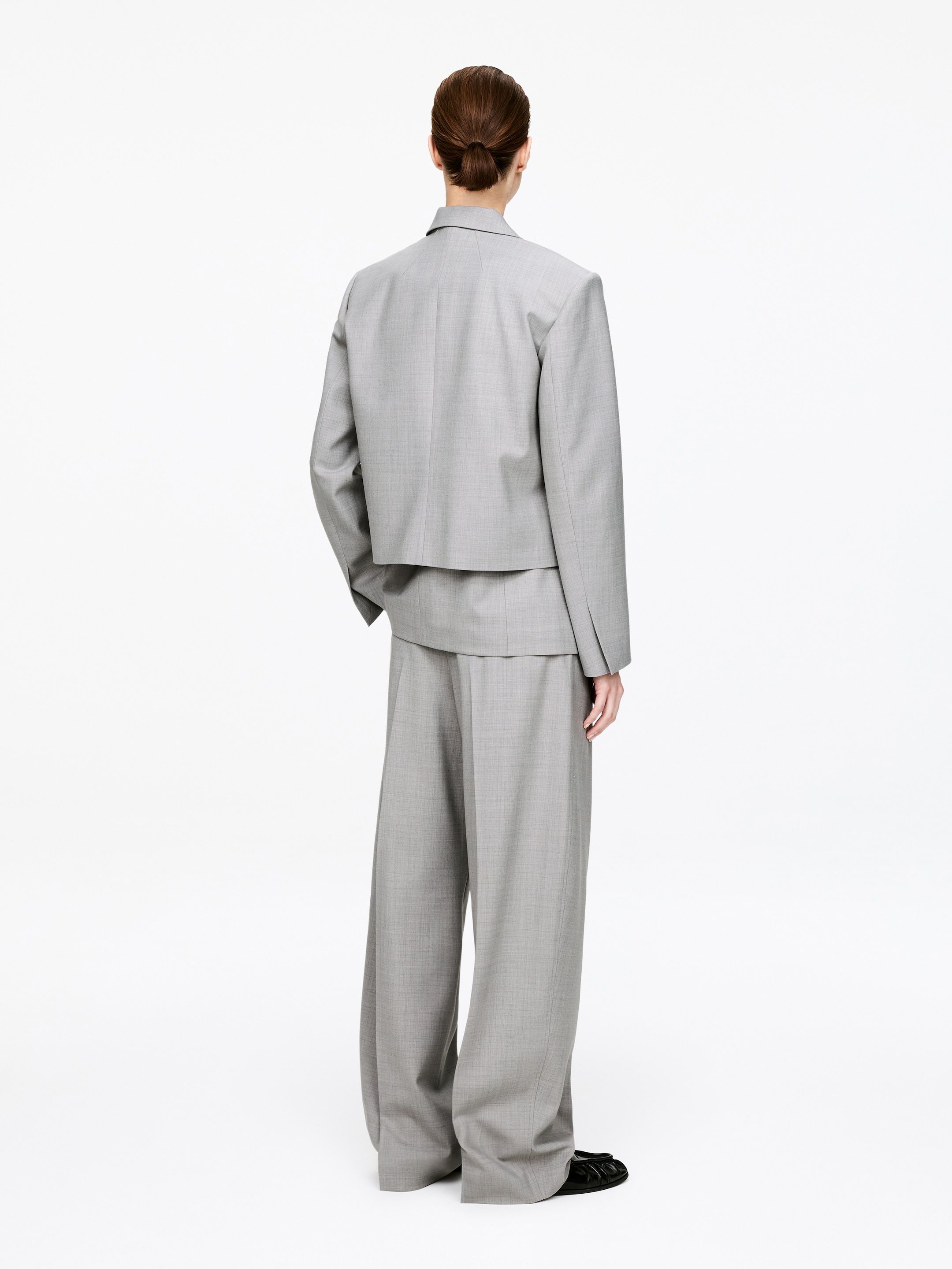 Cropped Blazer - Grey - Loose fit - Women - StillMedia/Lookbook - 4