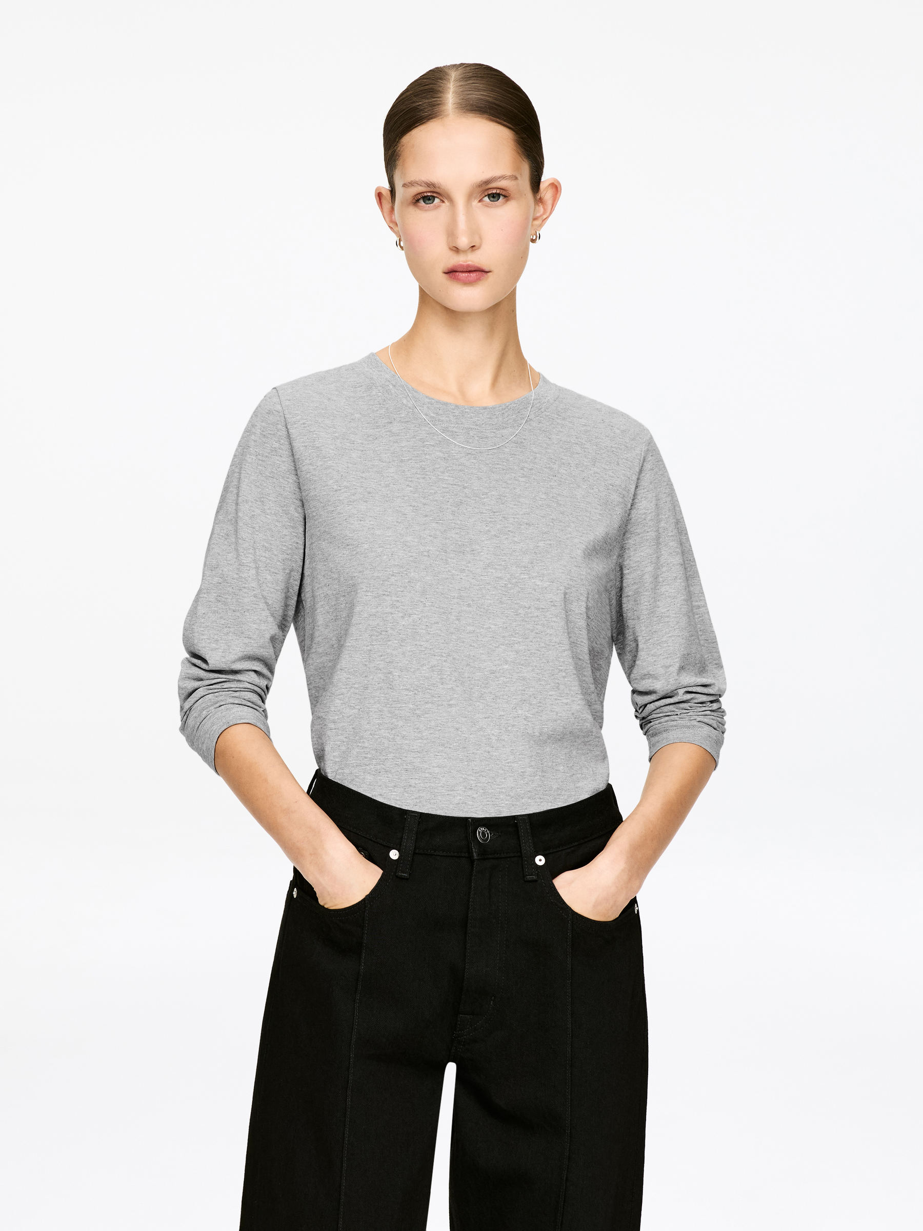 IRIS Signature Long-Sleeve T-Shirt - Grey - Regular fit - Women - StillMedia/Lookbook - 10