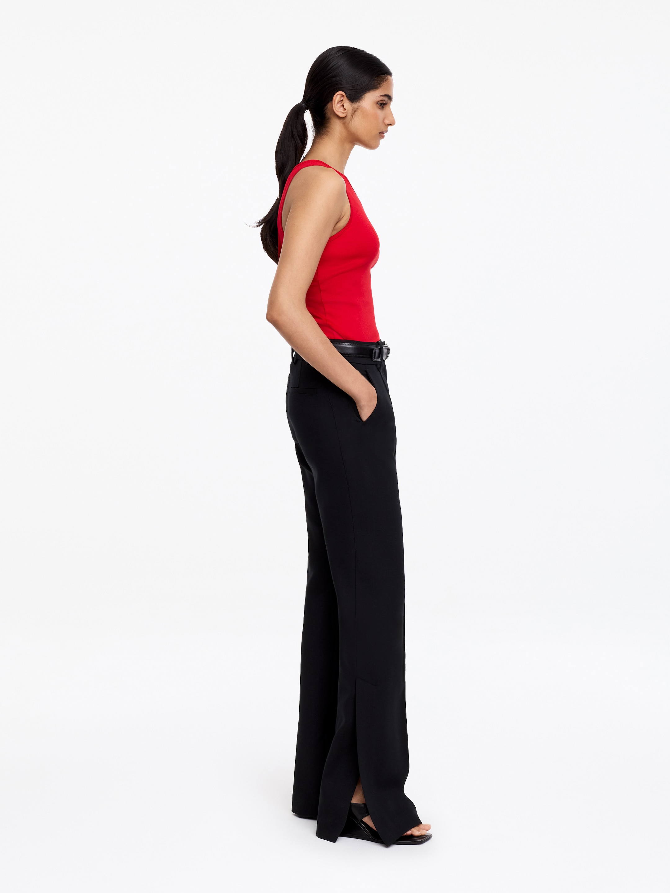 Ribbed Tank Top - Red - Slim fit - Women - StillMedia/Lookbook - 5