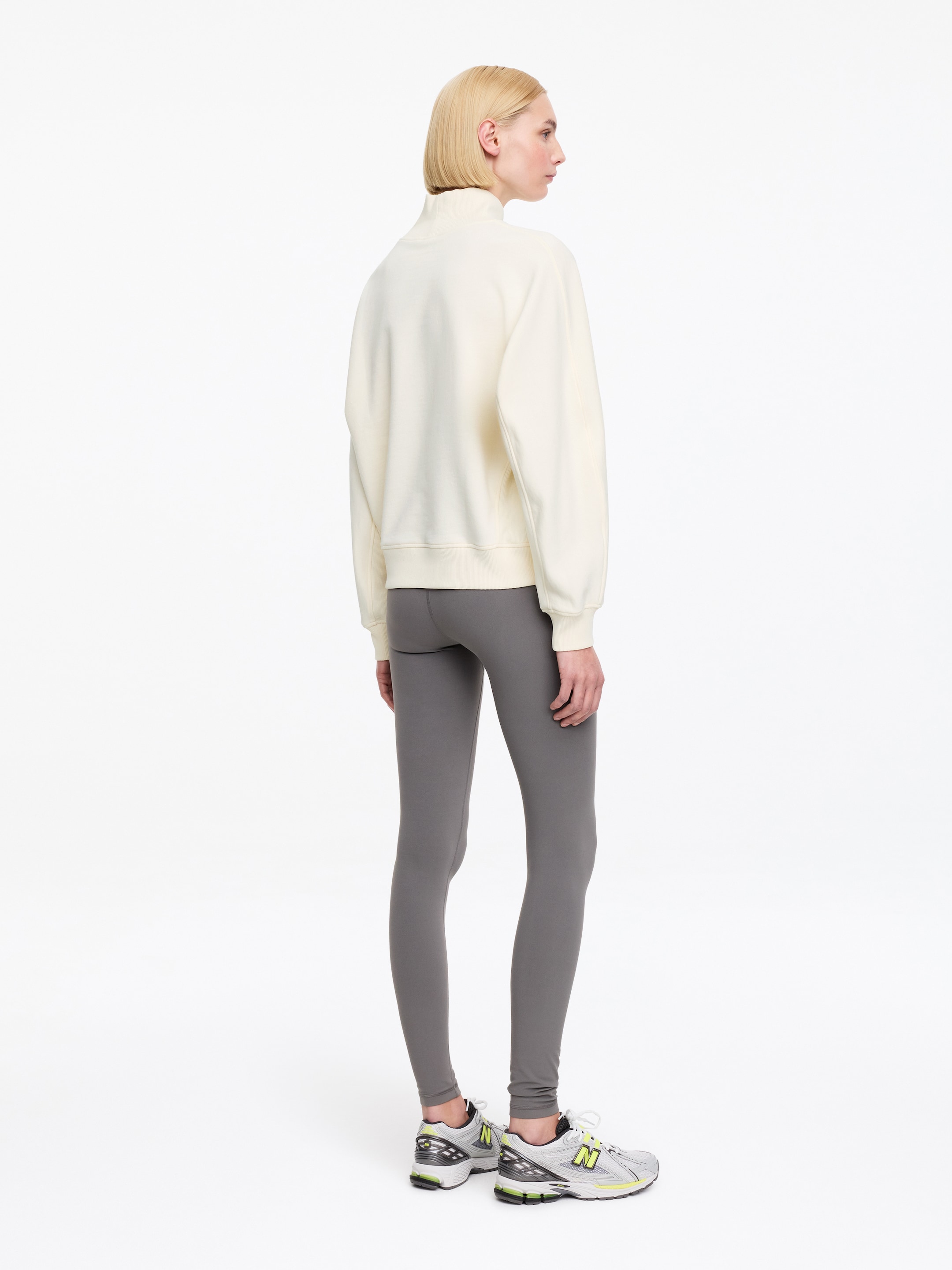 Mock-Neck Terry Sweatshirt - White - Relaxed fit - Women - StillMedia/Lookbook - 3