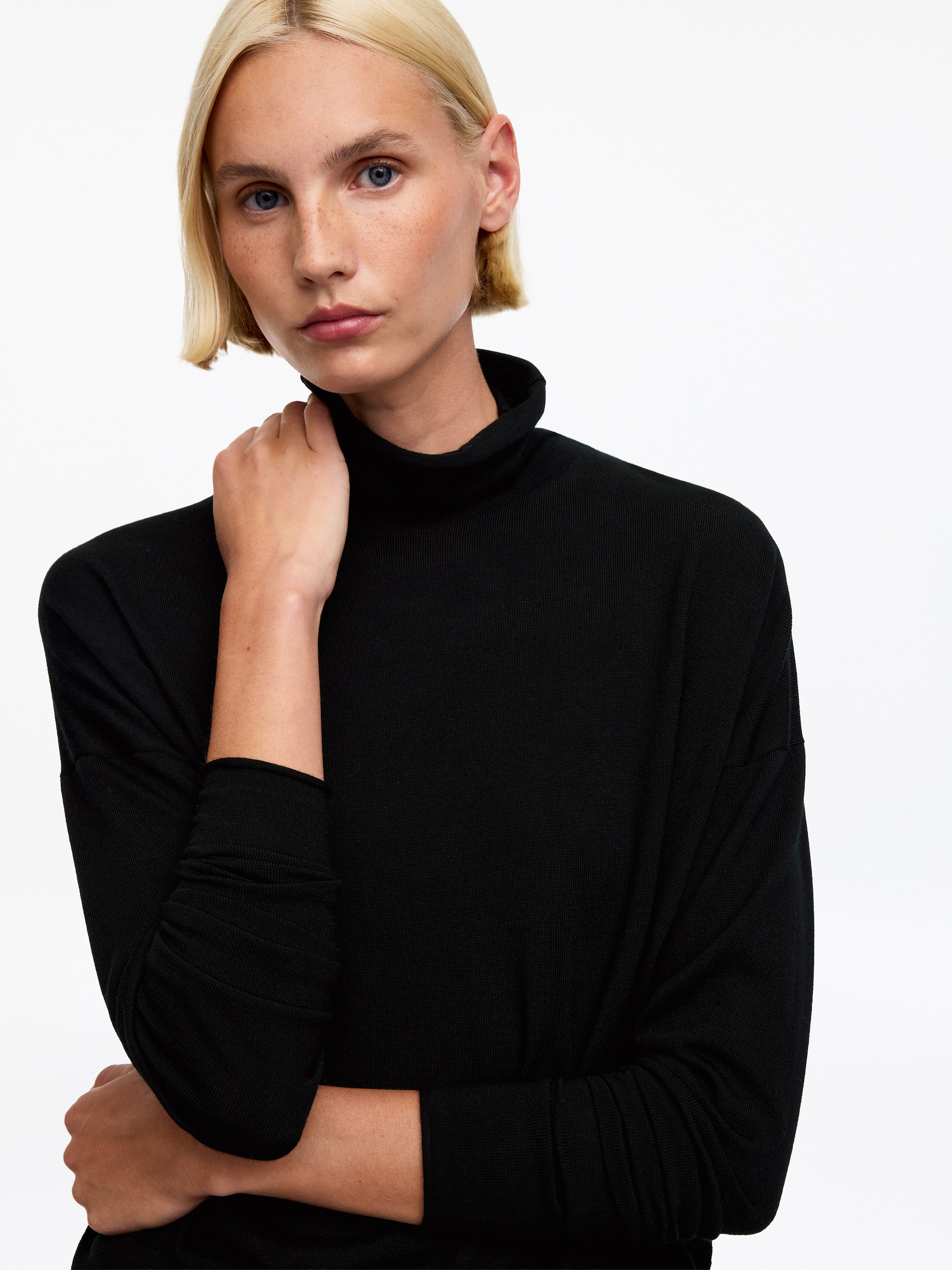Merino Wool Roll-Neck Jumper - Black - Loose fit - women - StillMedia/Lookbook - 5