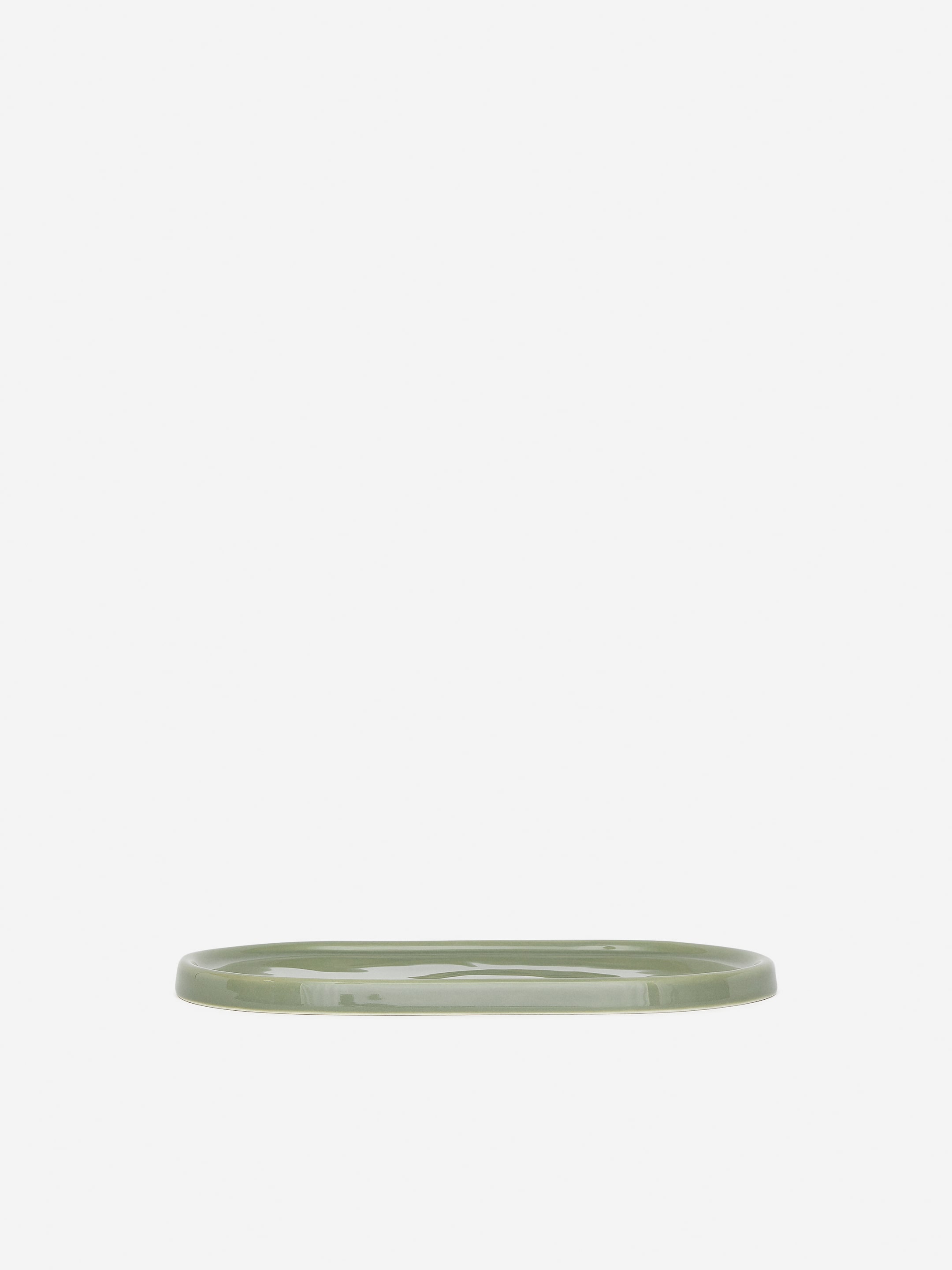 Earthenware Plate 25 x 14 cm - Dusty Green - Homeware - StillMedia/DescriptiveStillLife - 1