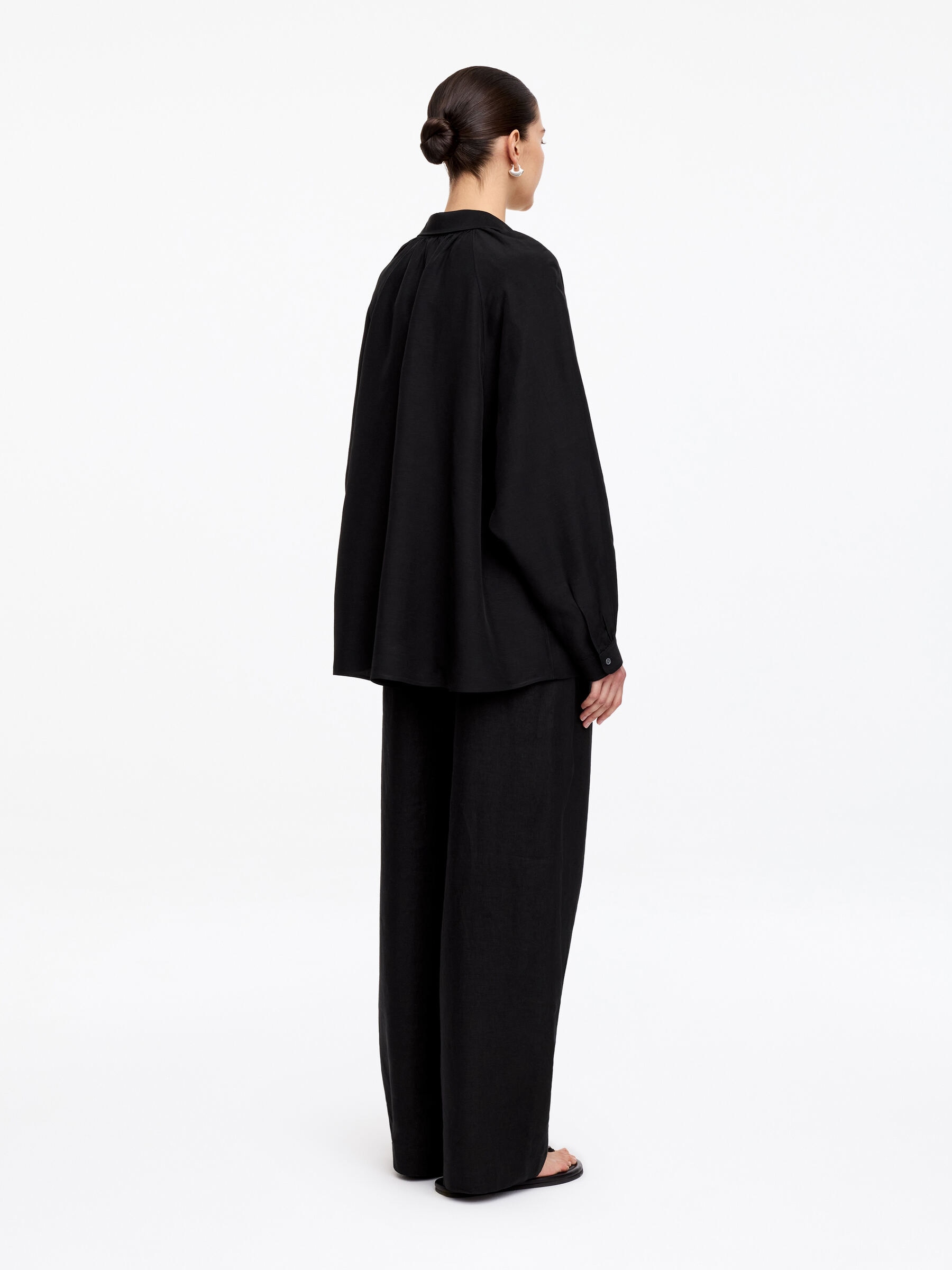 Viscose-Linen Shirt - Black - Regular fit - Women - StillMedia/Lookbook - 4