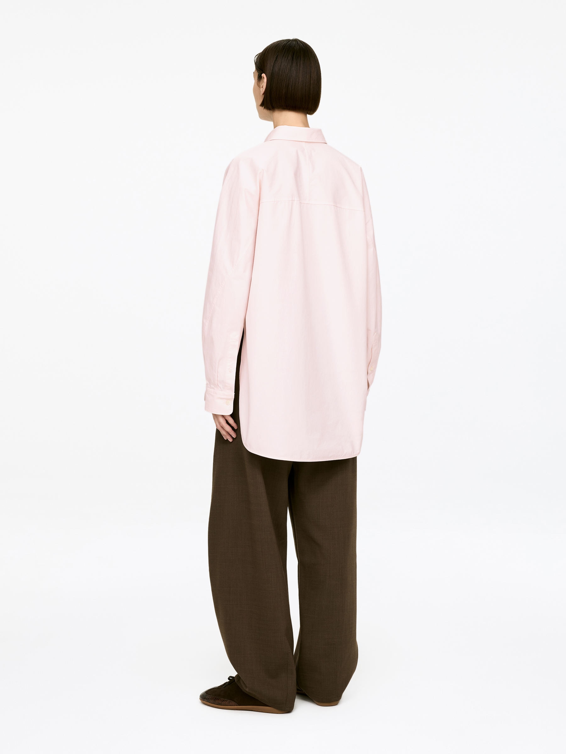 Curved Slit Shirt - Light Pink - Loose fit - Women - StillMedia/Lookbook - 6