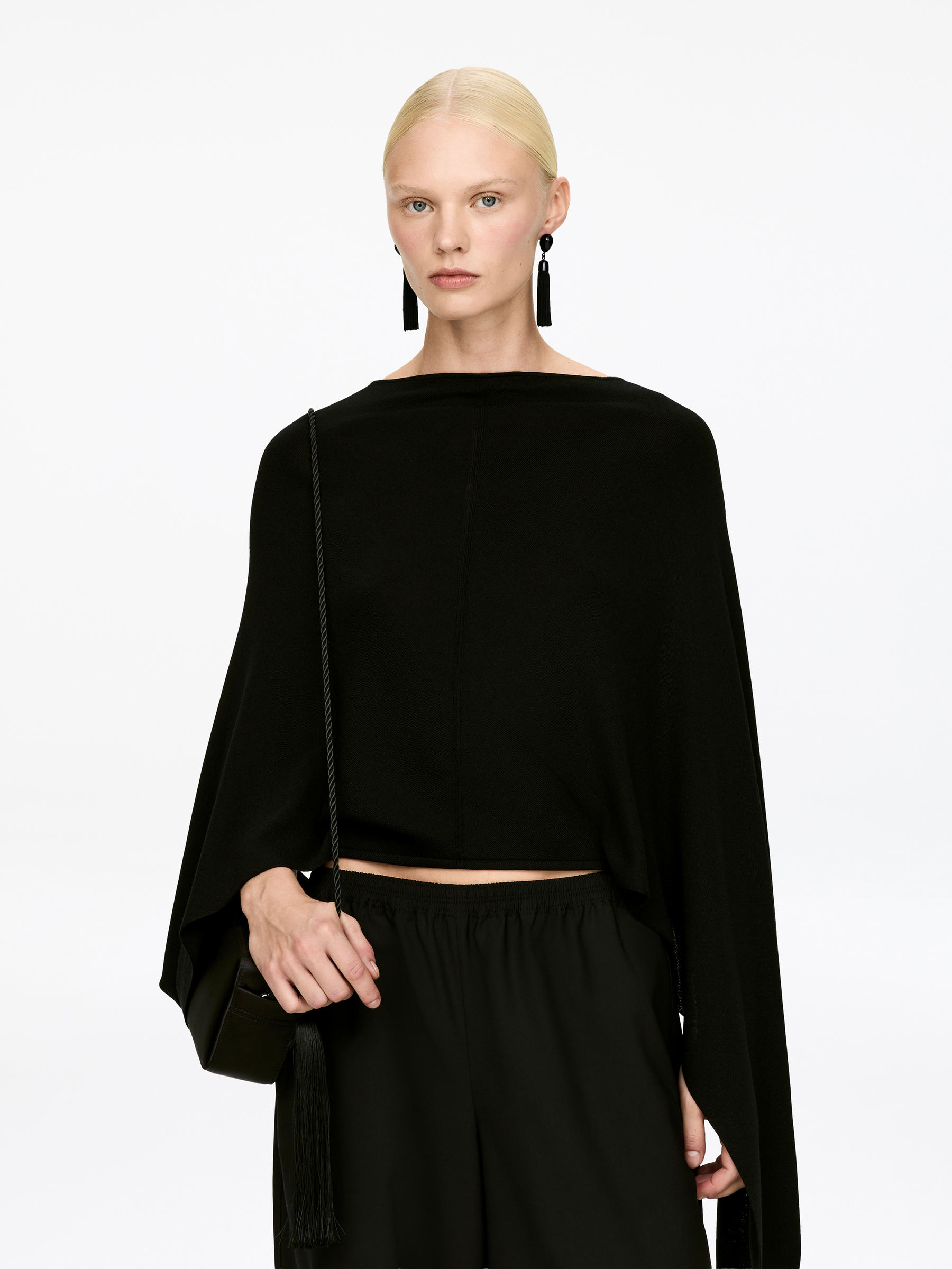 Tassel Earrings - Black - Women - StillMedia/Lookbook - 3