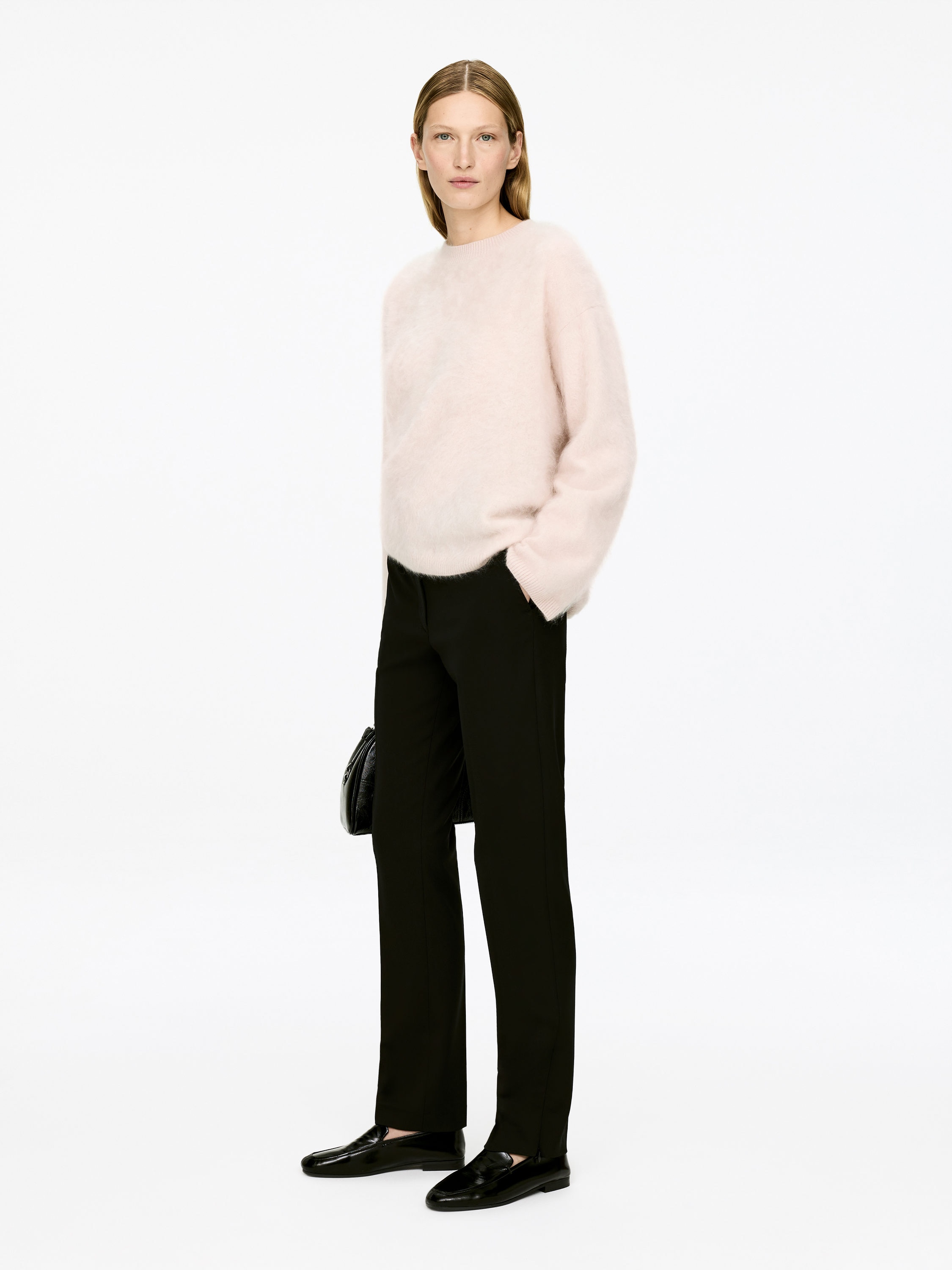 Pure Brushed-Cashmere Jumper​ - Dusty Pink - Loose fit - Women - StillMedia/Lookbook - 6